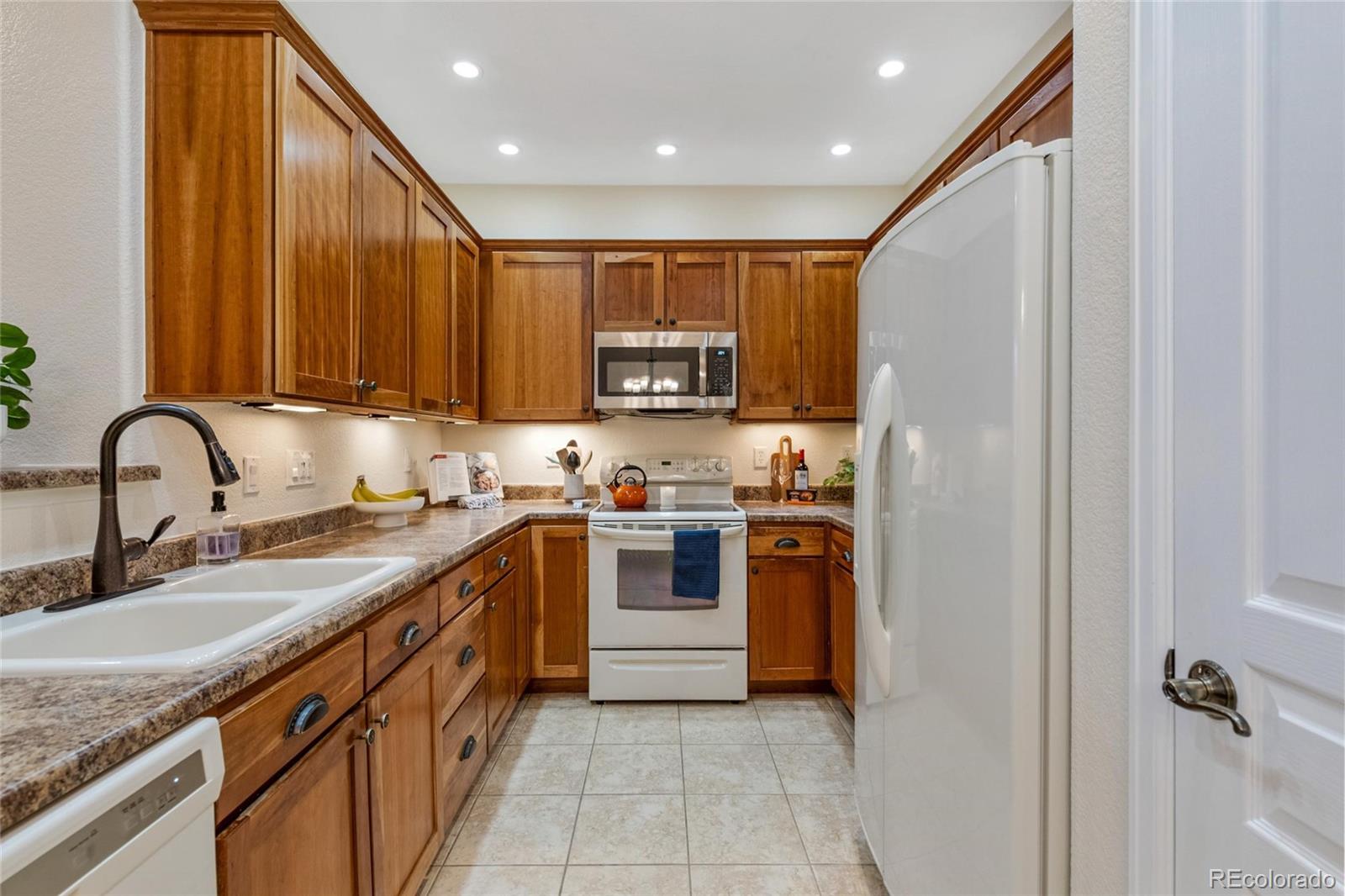 MLS Image #5 for 8035  lee drive,arvada, Colorado