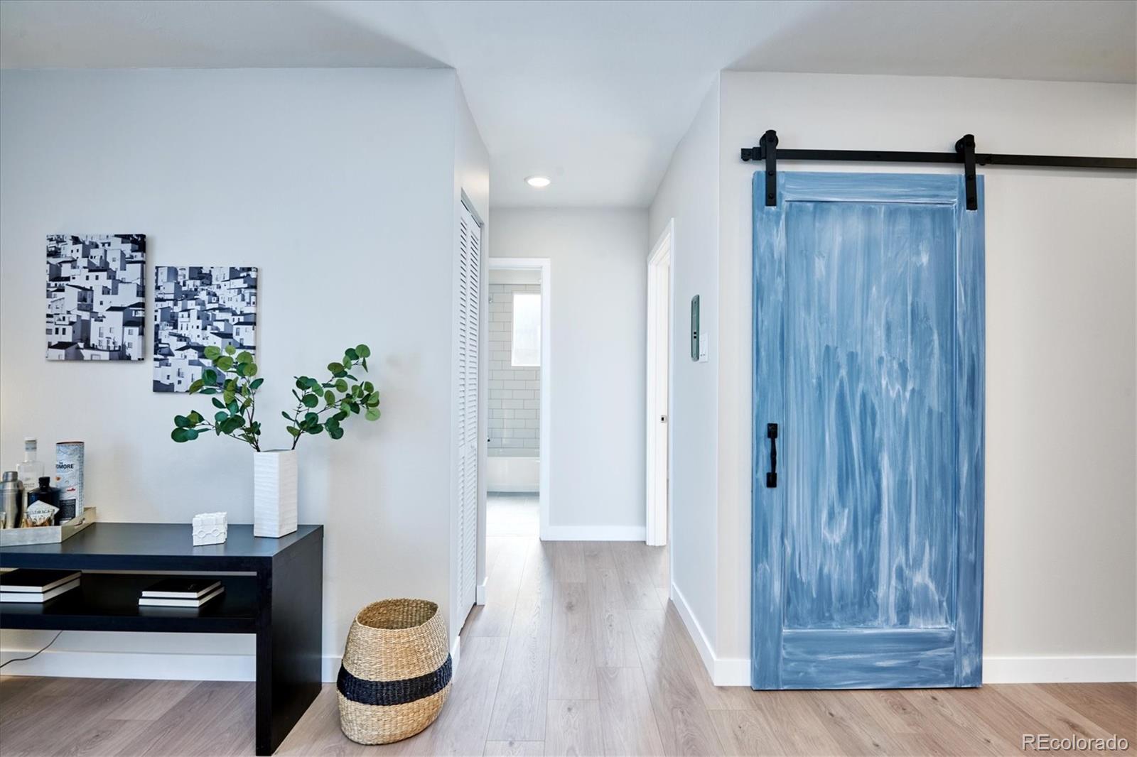 MLS Image #10 for 830 n sherman street,denver, Colorado