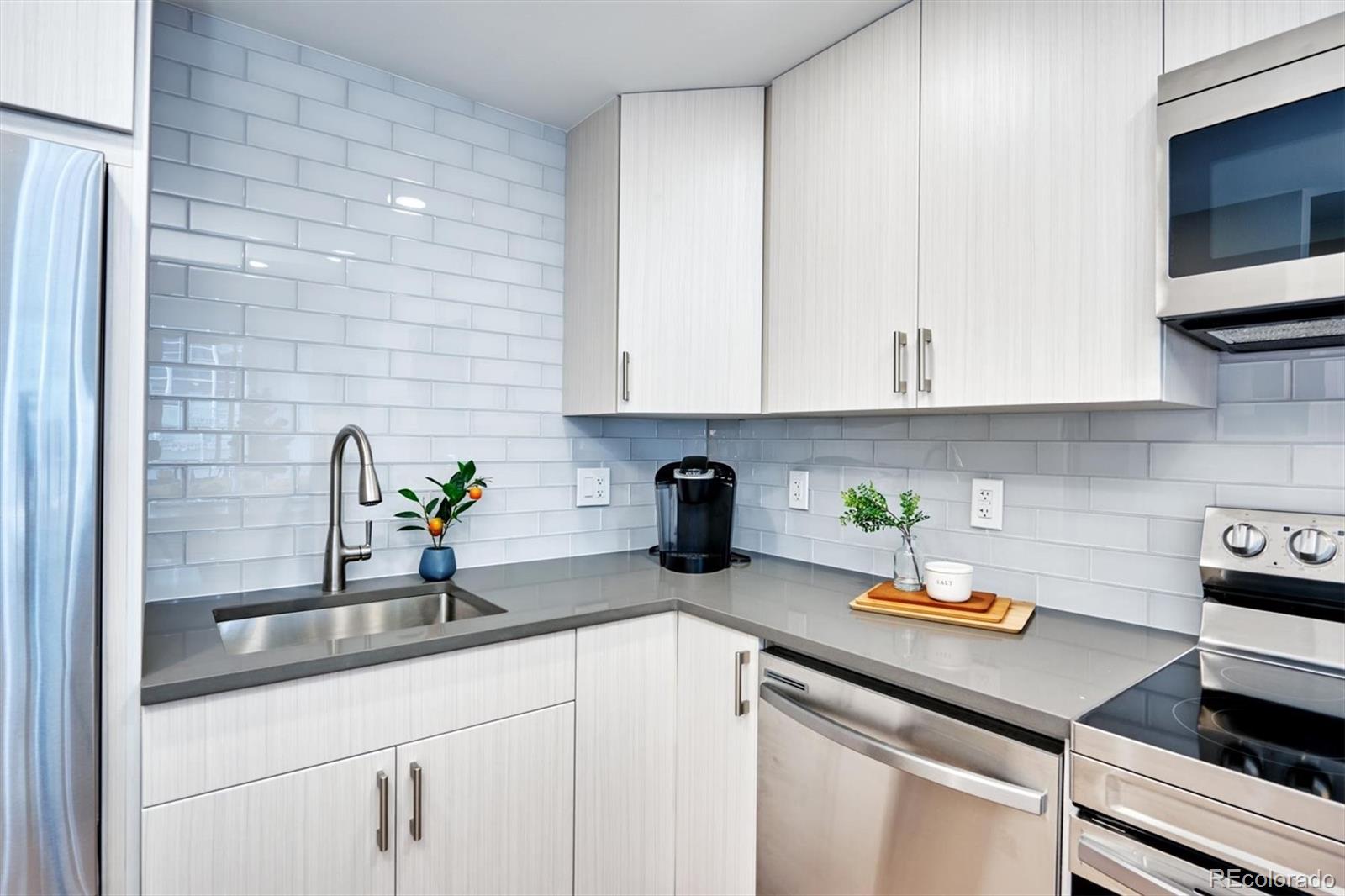MLS Image #3 for 830 n sherman street,denver, Colorado