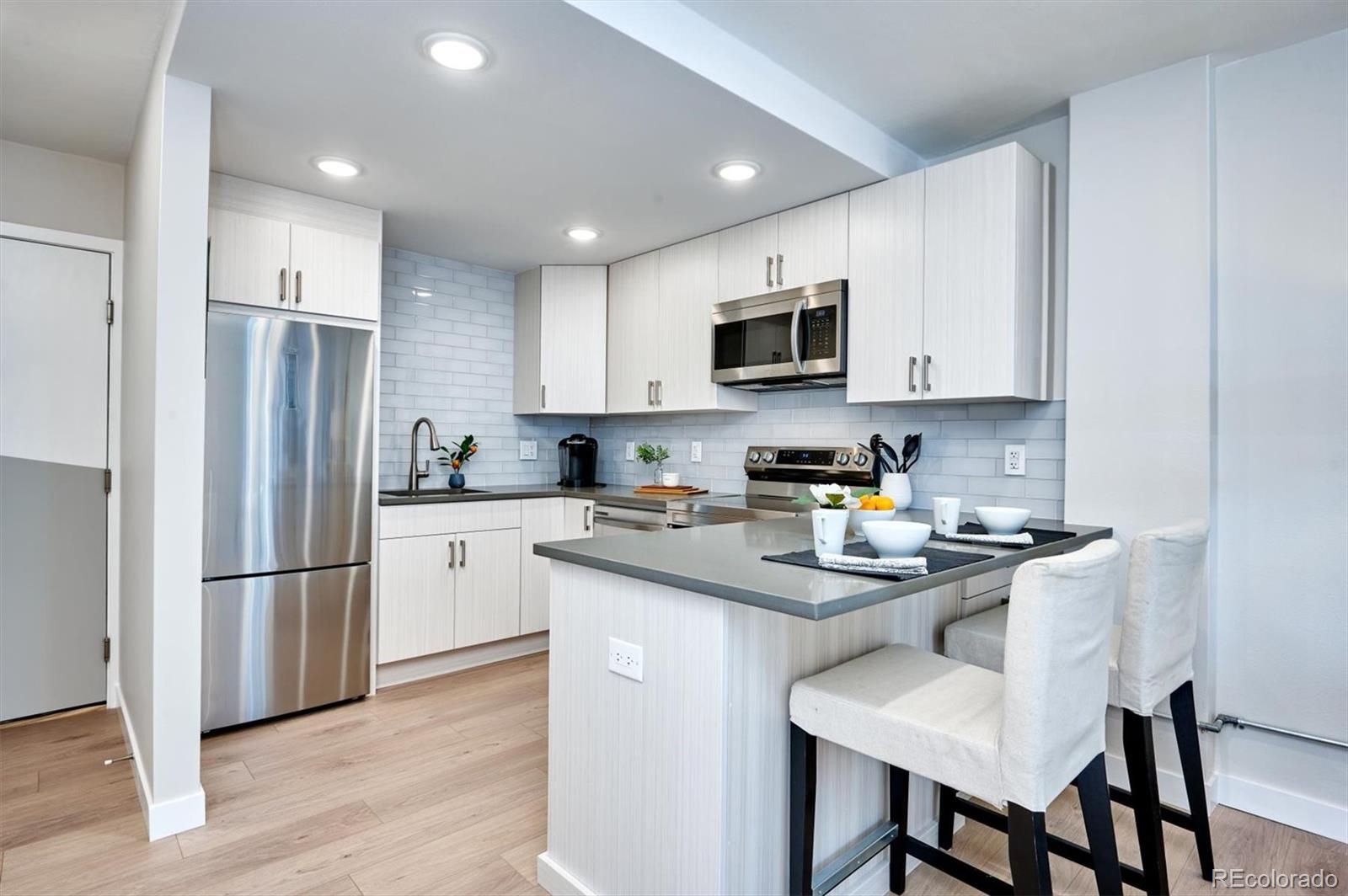 MLS Image #4 for 830 n sherman street,denver, Colorado
