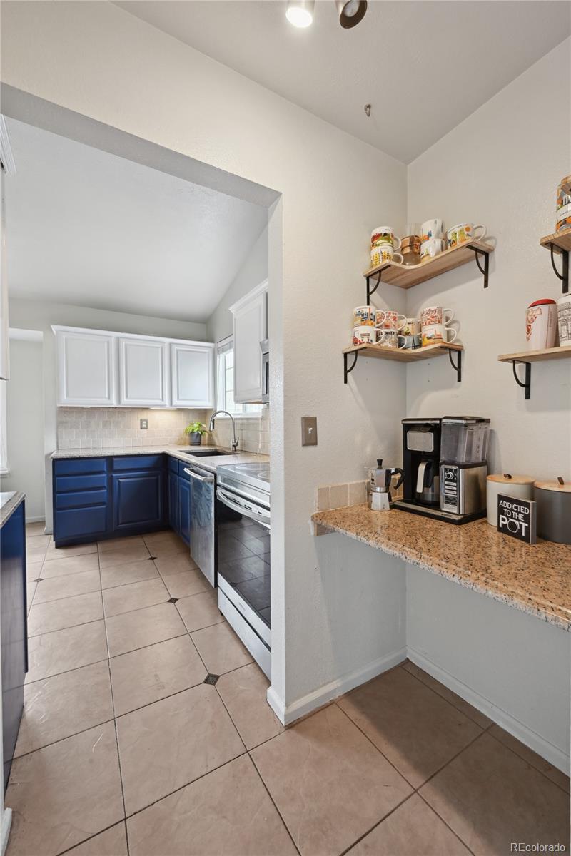 MLS Image #13 for 646 s joplin street,aurora, Colorado