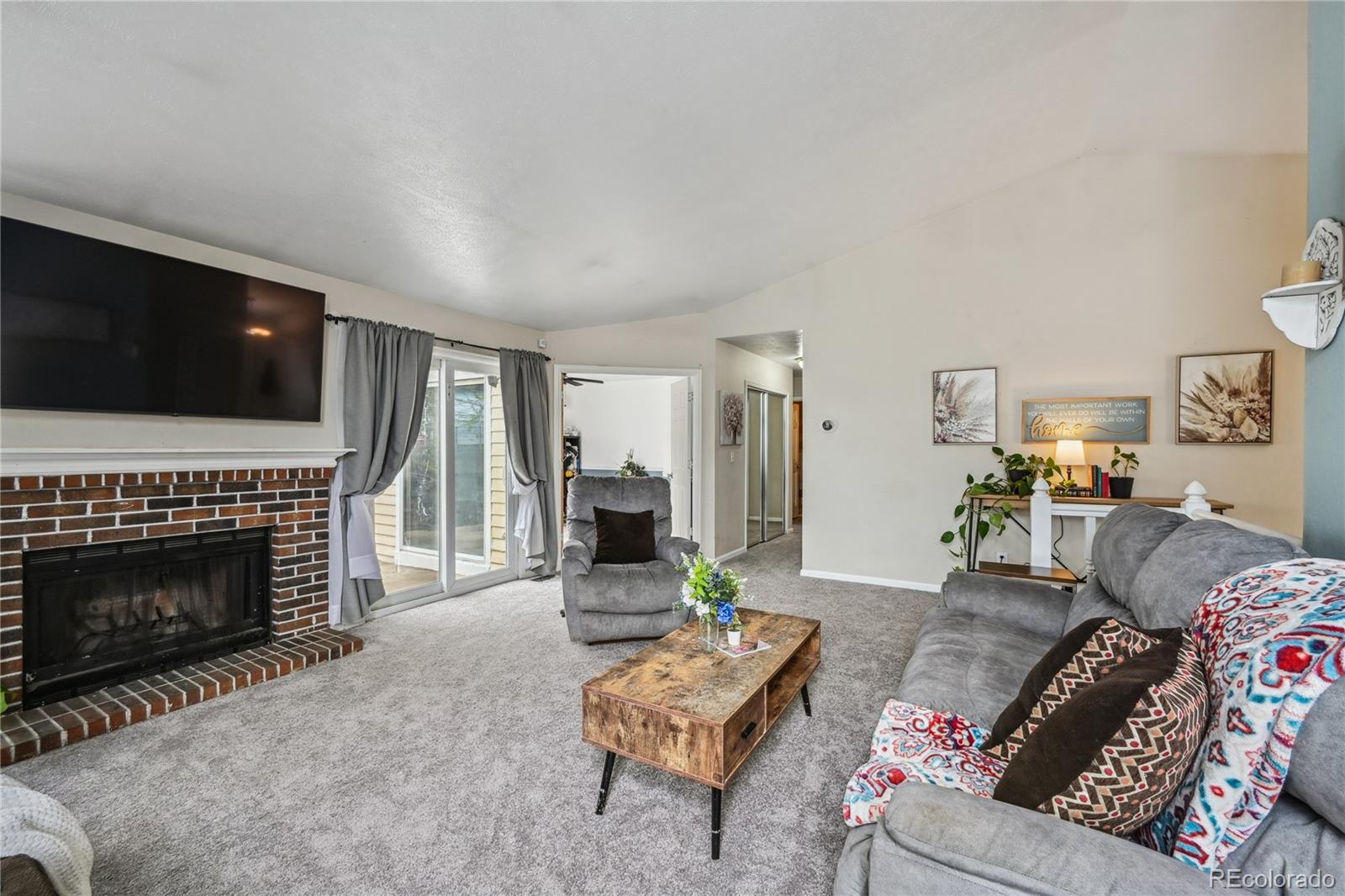 MLS Image #3 for 646 s joplin street,aurora, Colorado