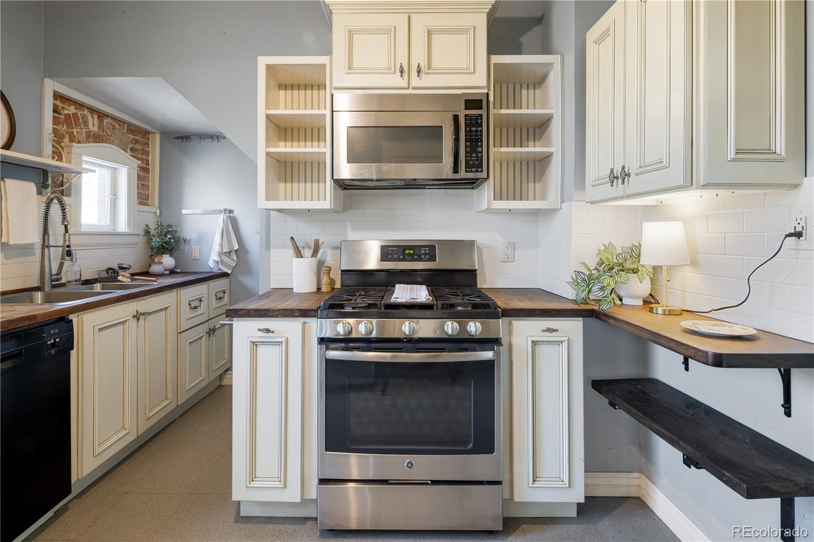 MLS Image #15 for 1575  clinton street,aurora, Colorado