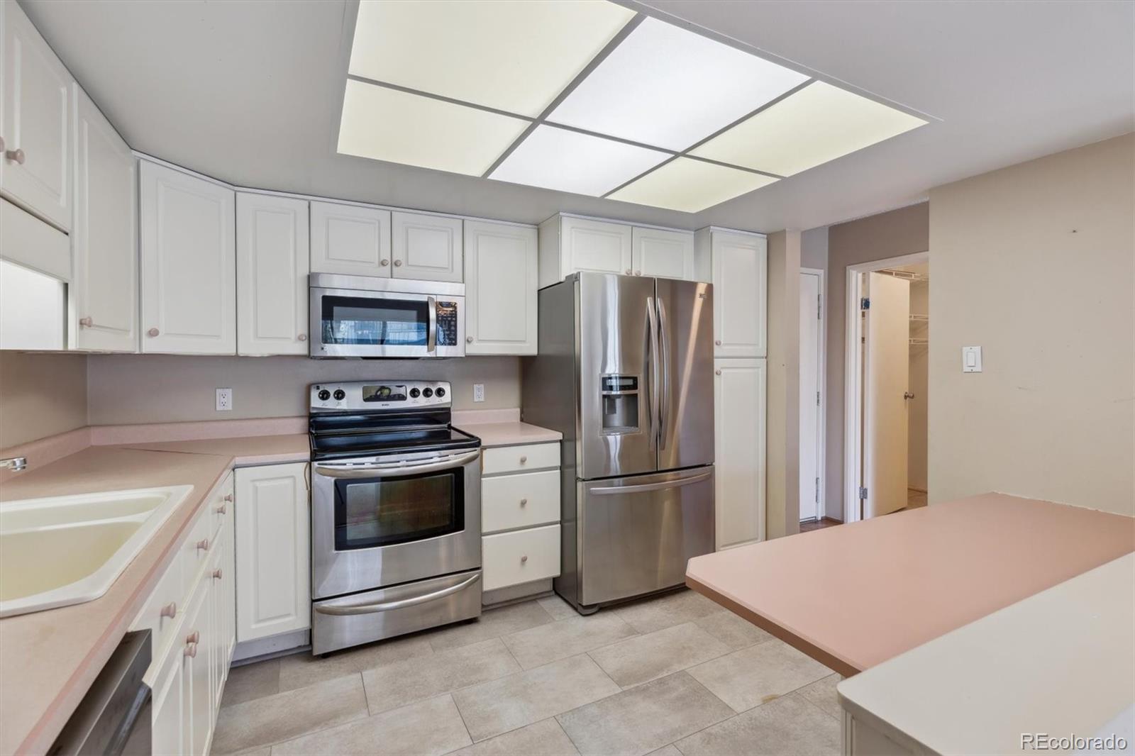 MLS Image #4 for 14091 e marina drive,aurora, Colorado