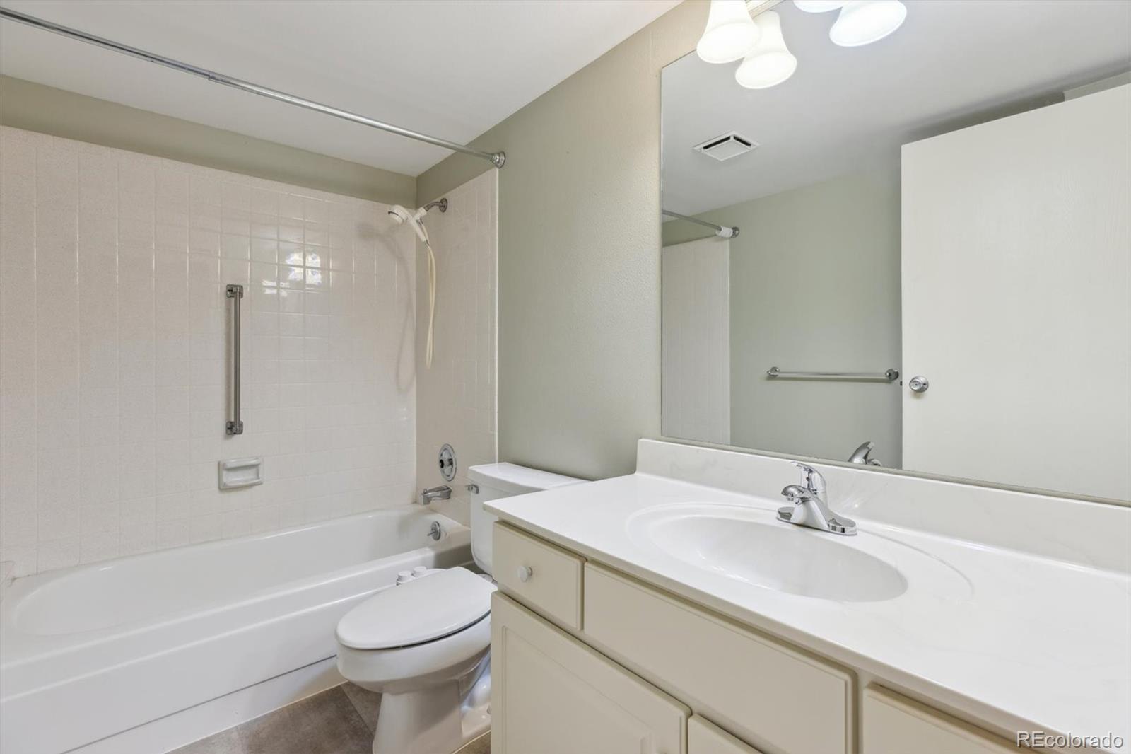MLS Image #8 for 14091 e marina drive,aurora, Colorado