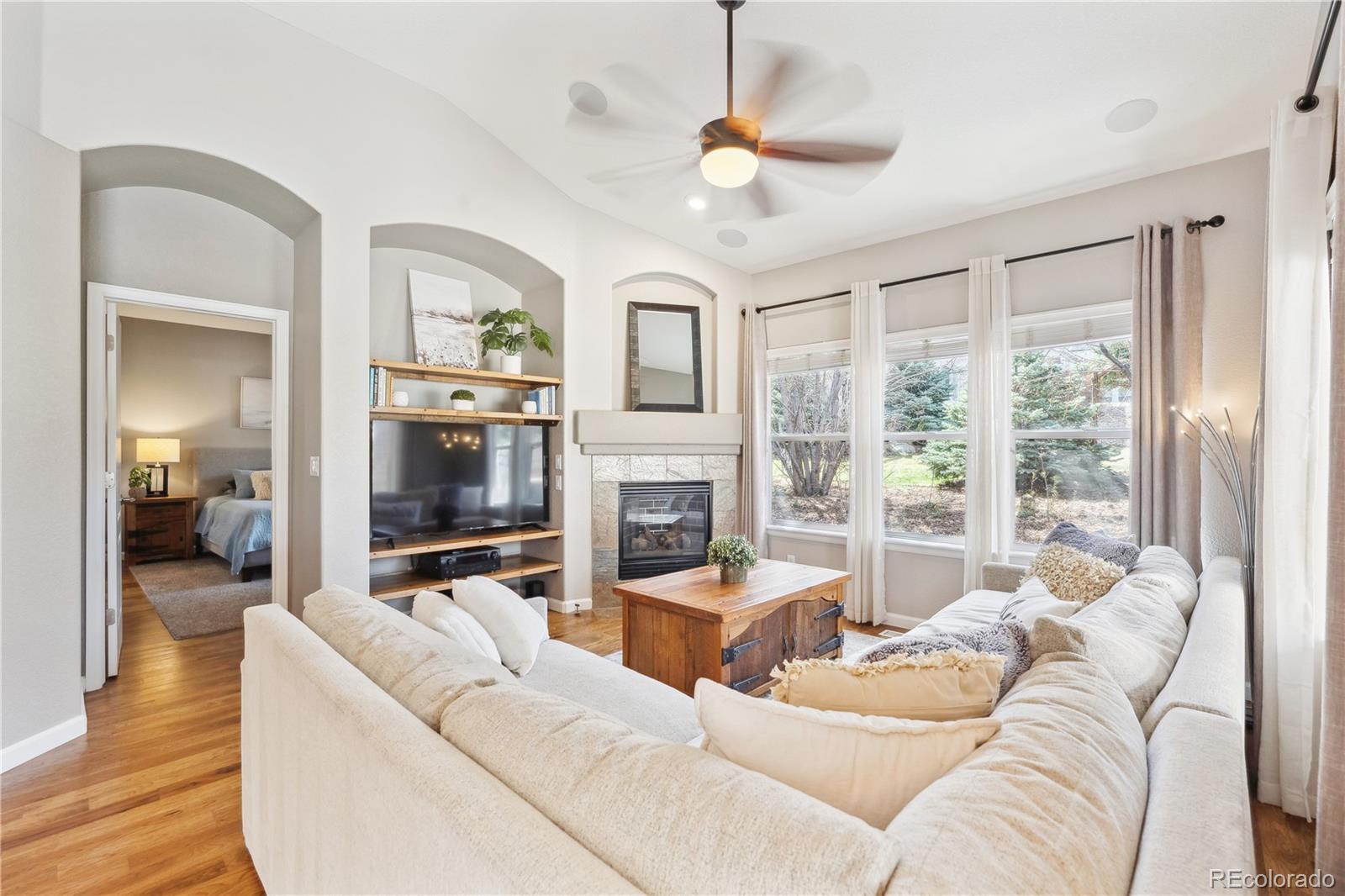 MLS Image #7 for 7141 s versailles street,aurora, Colorado