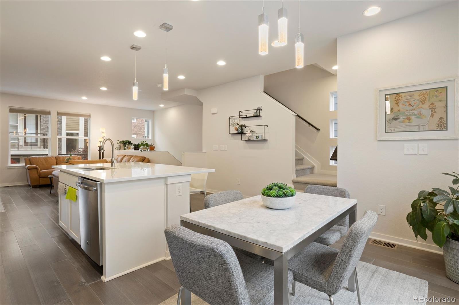MLS Image #10 for 524 e hinsdale avenue,littleton, Colorado