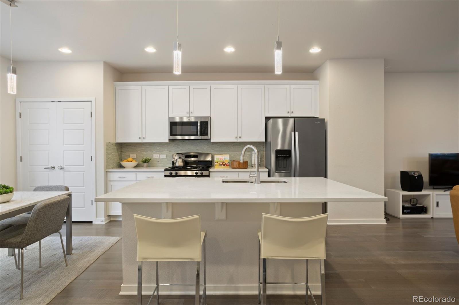 MLS Image #6 for 524 e hinsdale avenue,littleton, Colorado