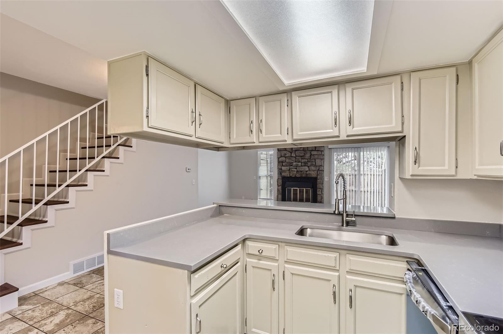MLS Image #6 for 1639 s ivory circle,aurora, Colorado