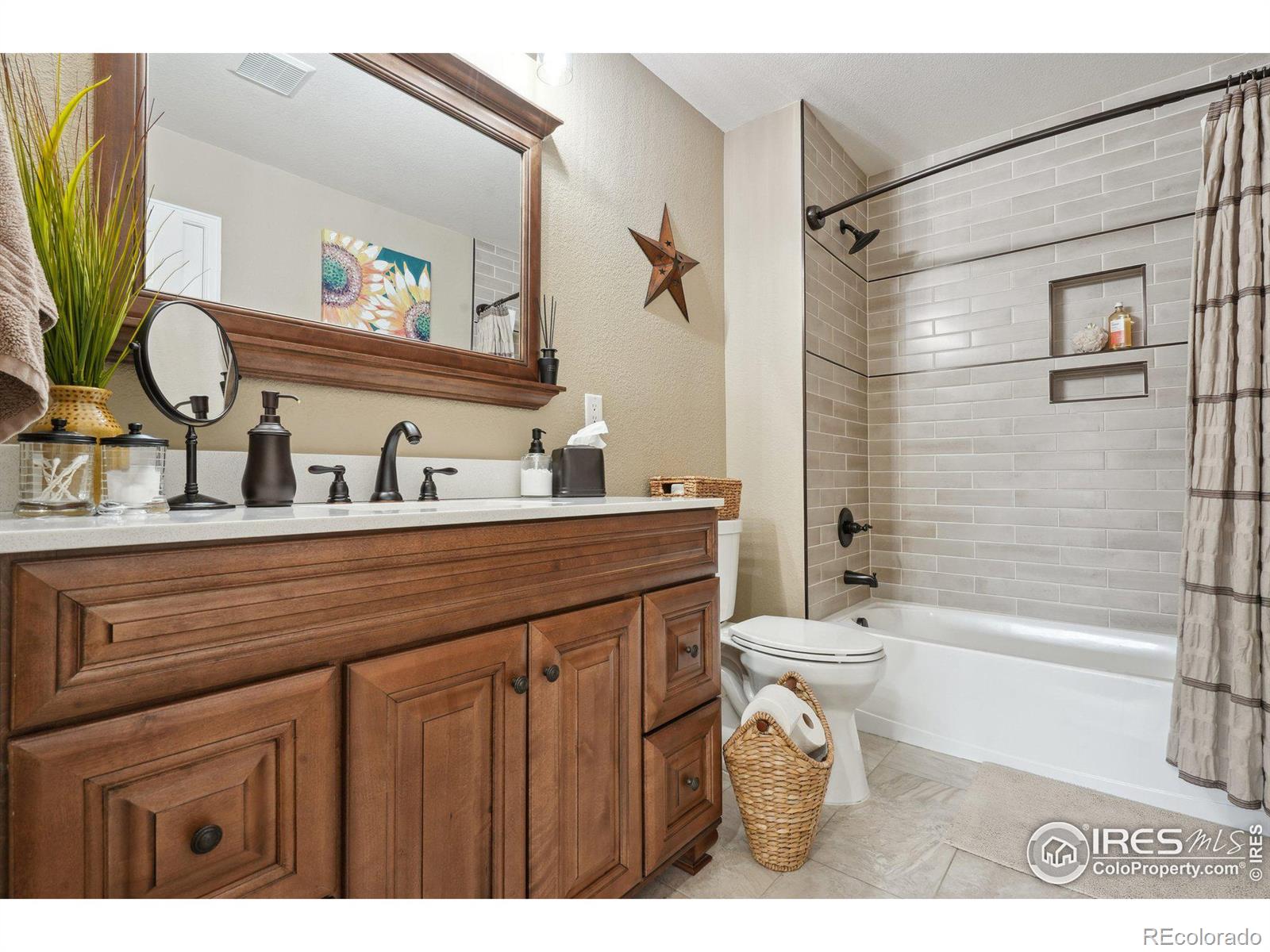 MLS Image #20 for 13731  stone circle,broomfield, Colorado