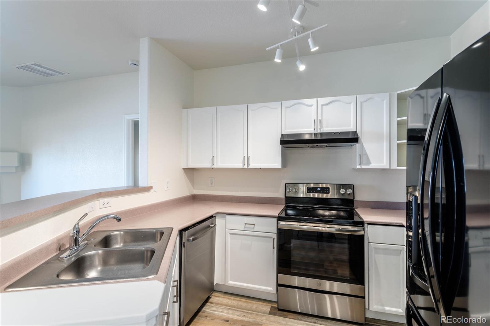 MLS Image #4 for 7414 s alkire street,littleton, Colorado