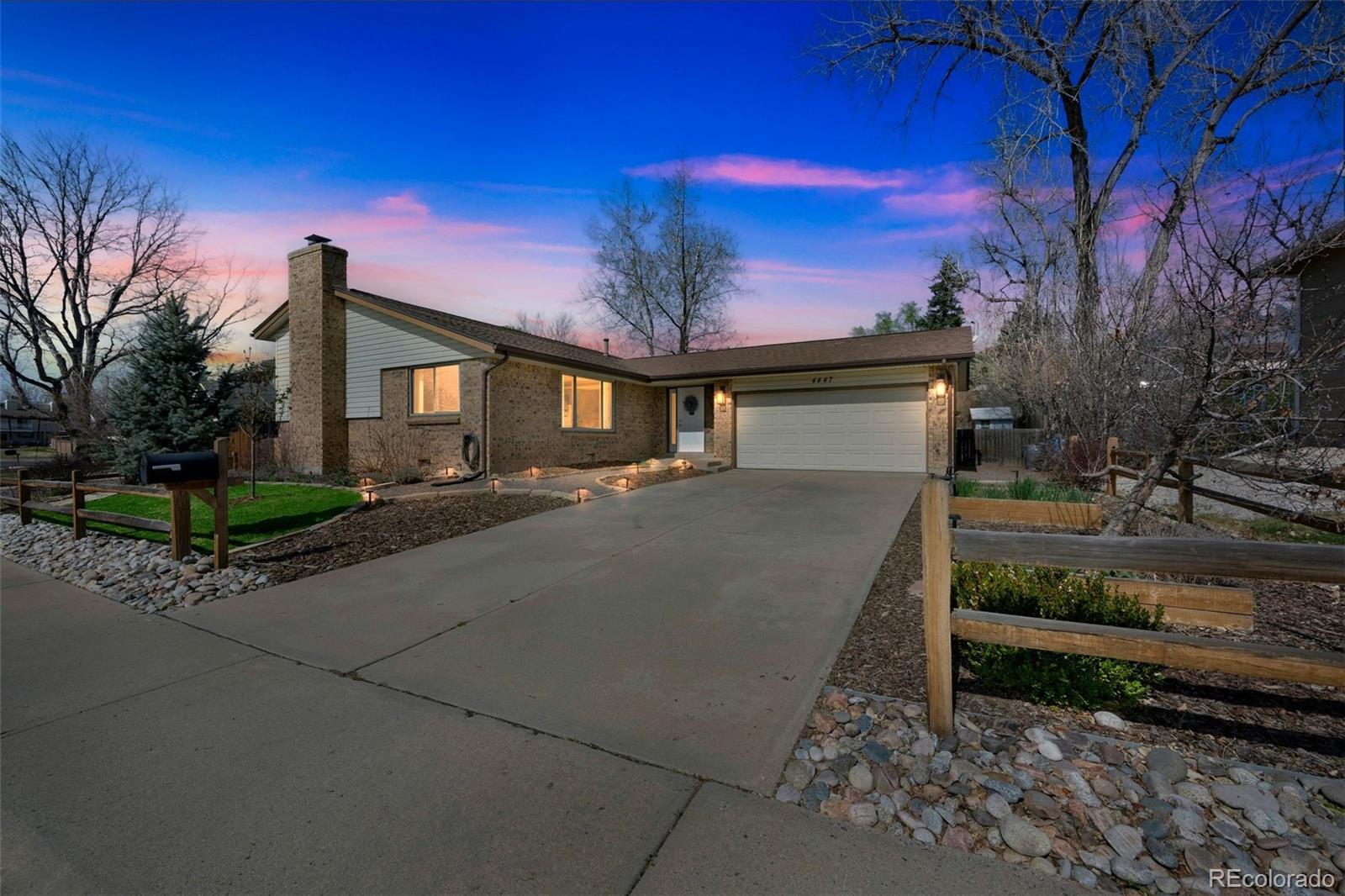 MLS Image #5 for 4447 e lake circle,centennial, Colorado