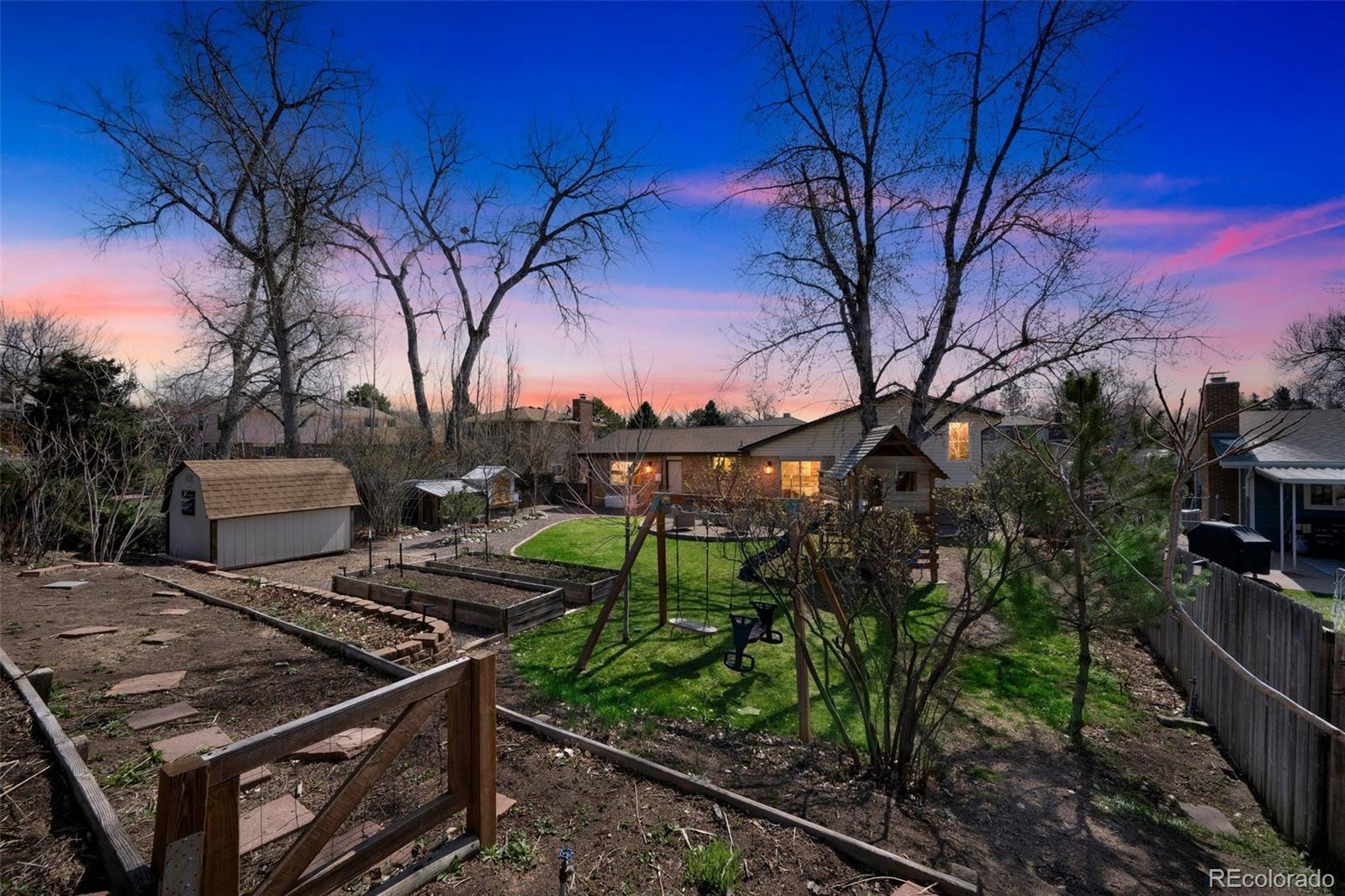MLS Image #6 for 4447 e lake circle,centennial, Colorado