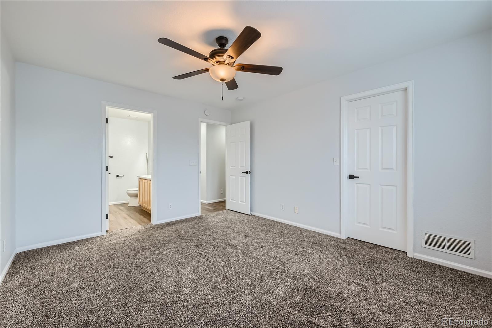 MLS Image #10 for 19046 e 57th place,denver, Colorado