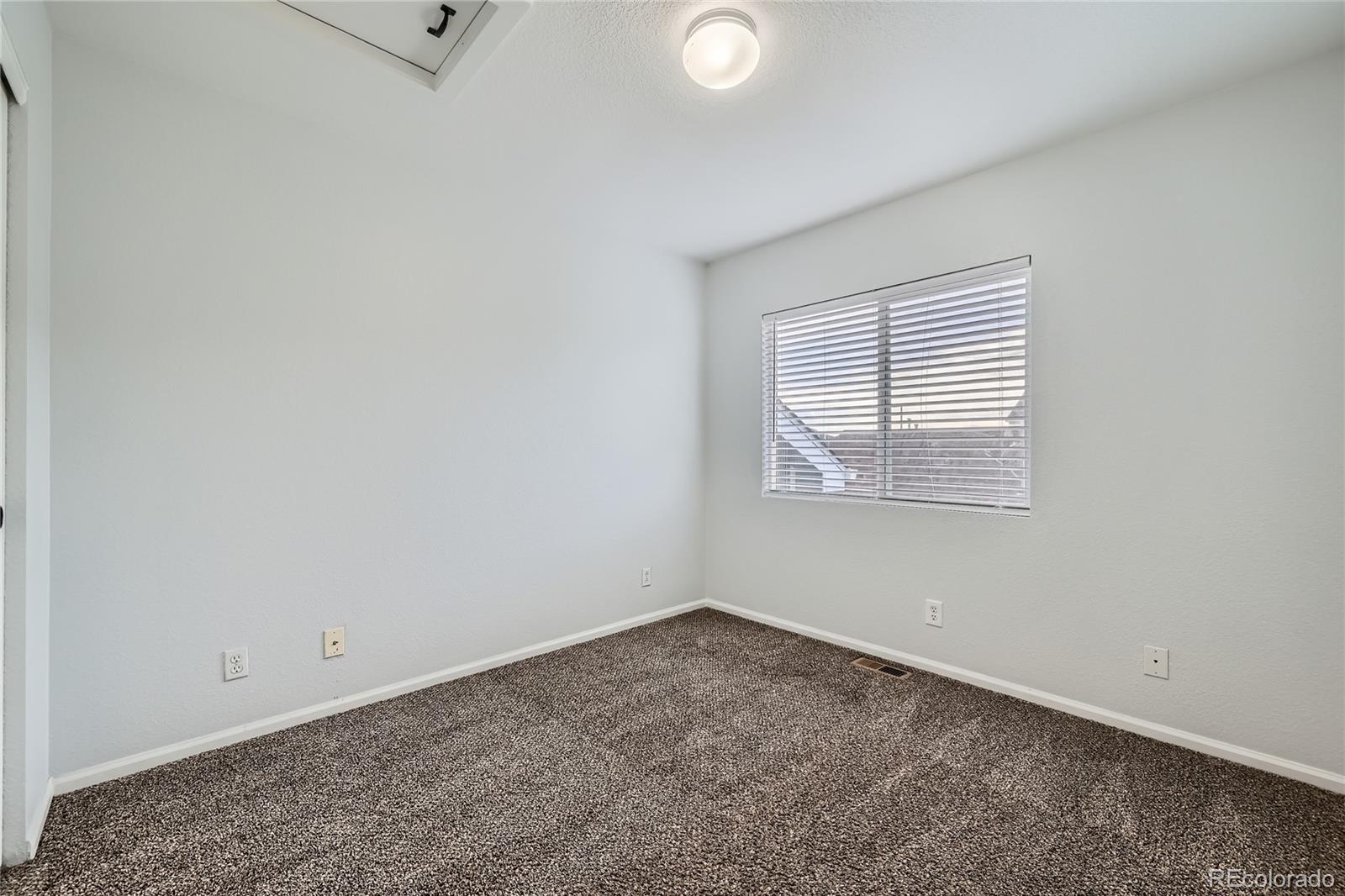 MLS Image #16 for 19046 e 57th place,denver, Colorado