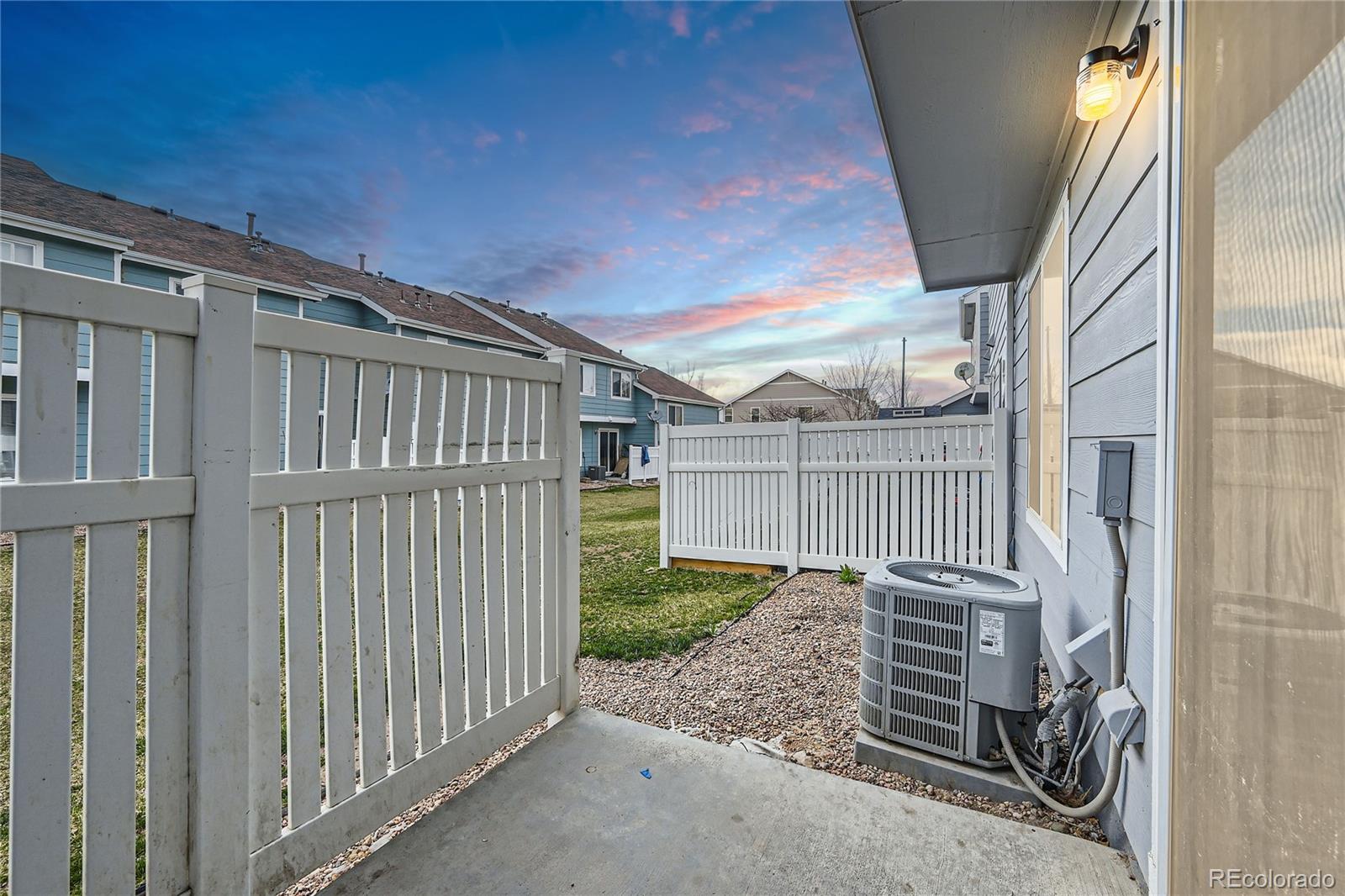 MLS Image #20 for 19046 e 57th place,denver, Colorado