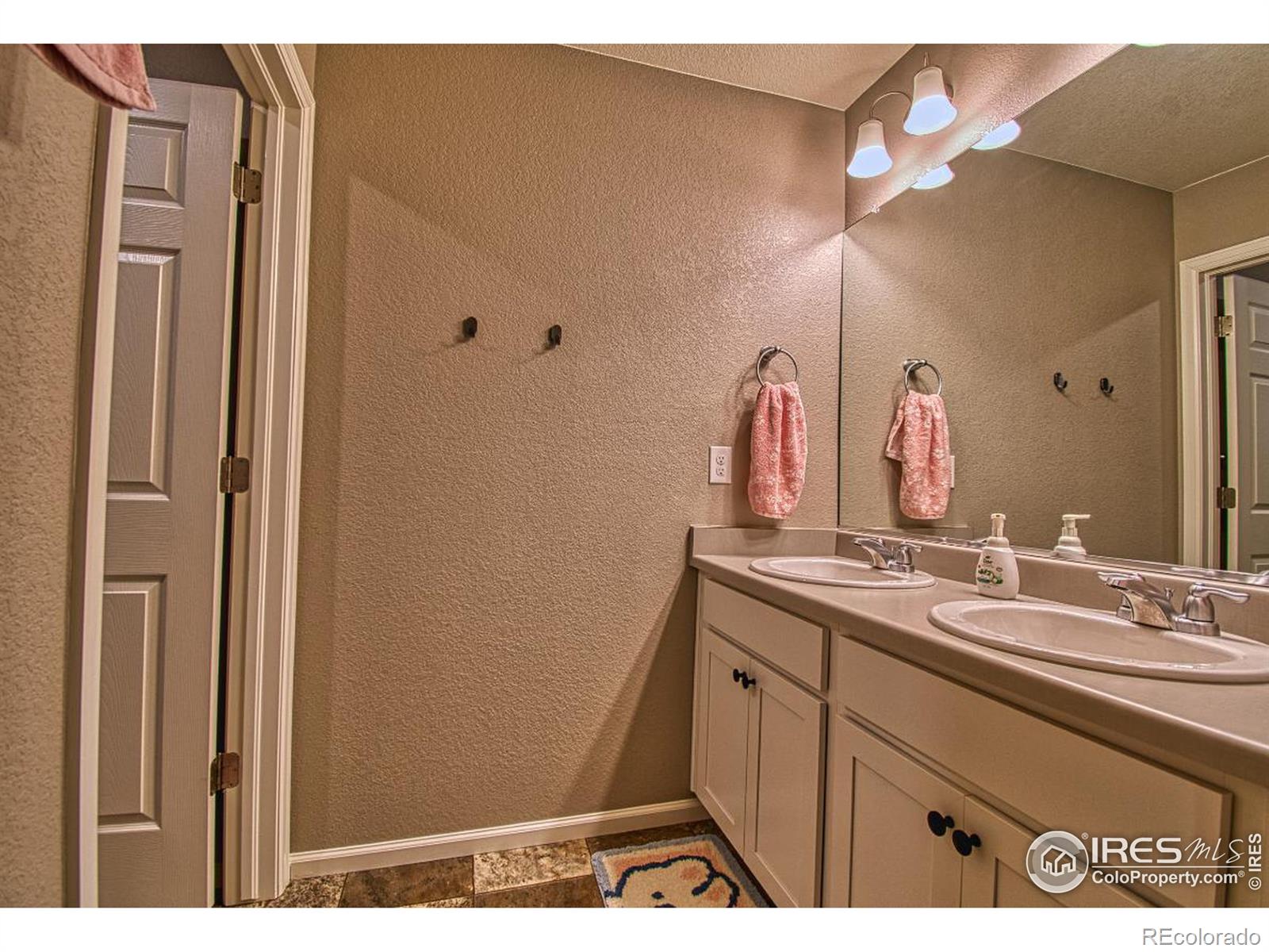 MLS Image #25 for 1401  vantage parkway,berthoud, Colorado