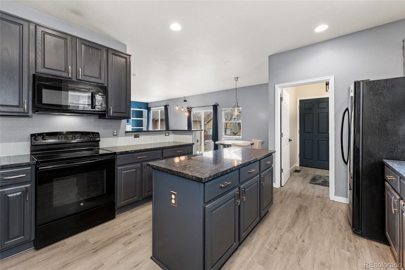 MLS Image #12 for 11022  newark street,commerce city, Colorado