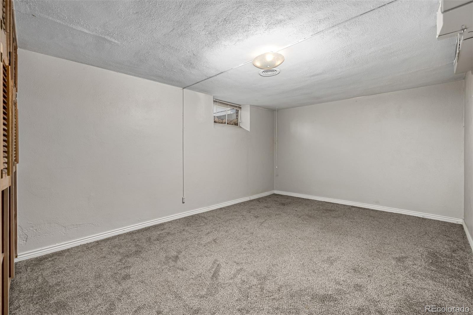 MLS Image #23 for 620  newport street,denver, Colorado