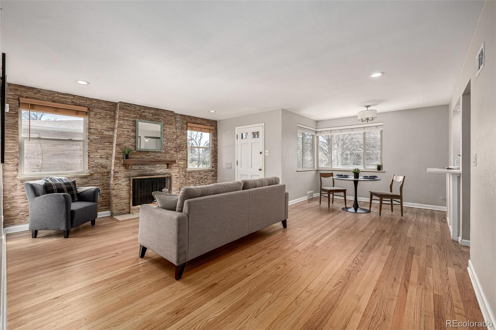 MLS Image #5 for 620  newport street,denver, Colorado
