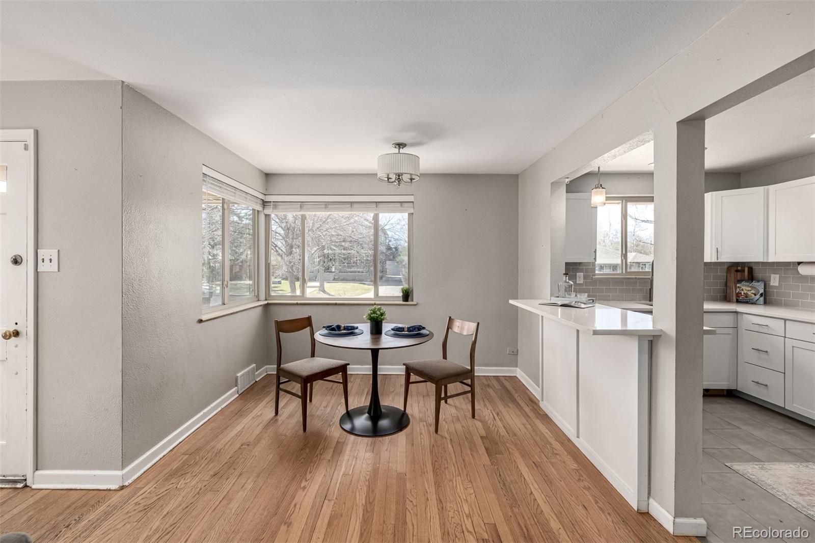 MLS Image #6 for 620  newport street,denver, Colorado