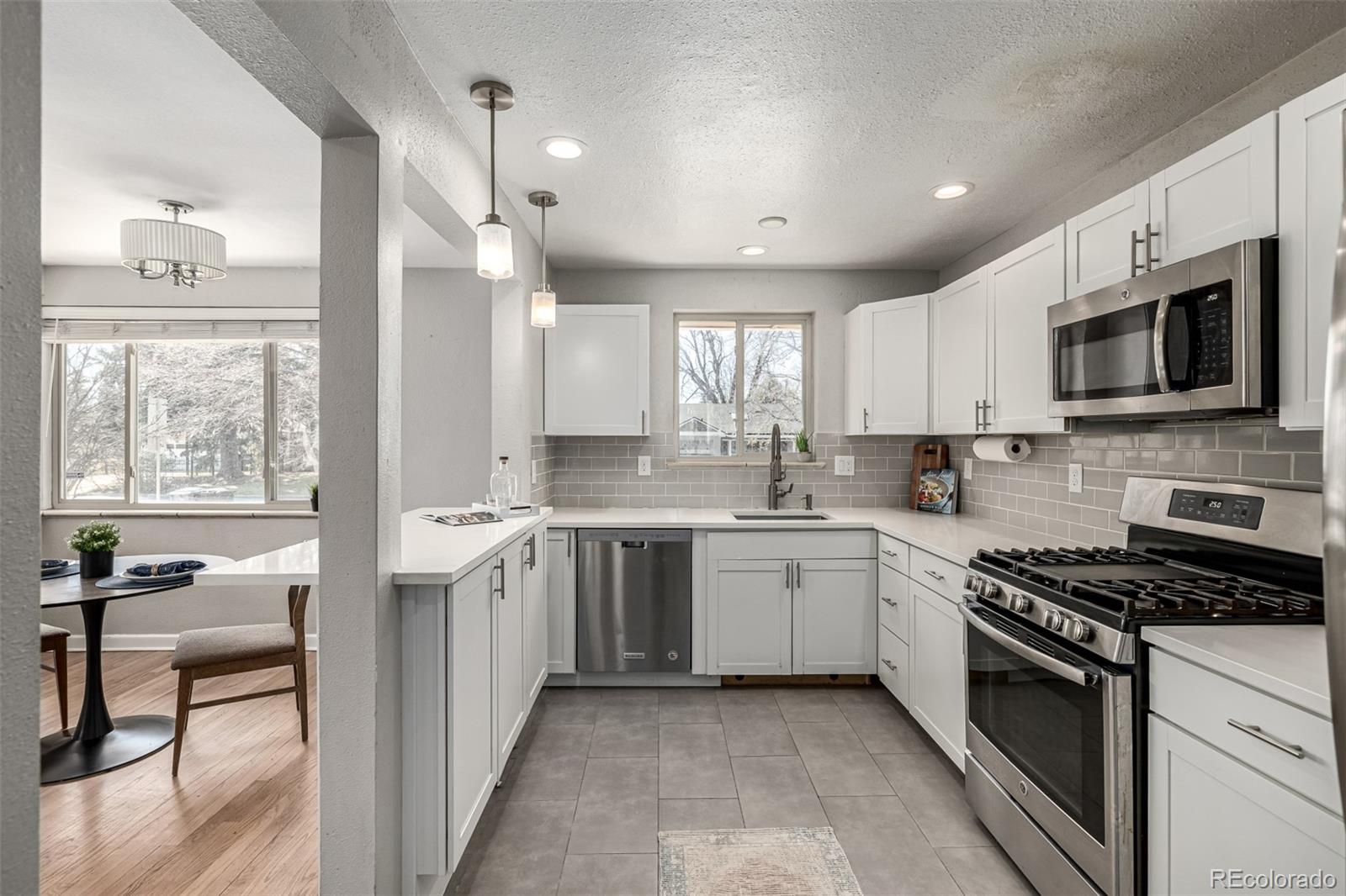 MLS Image #9 for 620  newport street,denver, Colorado