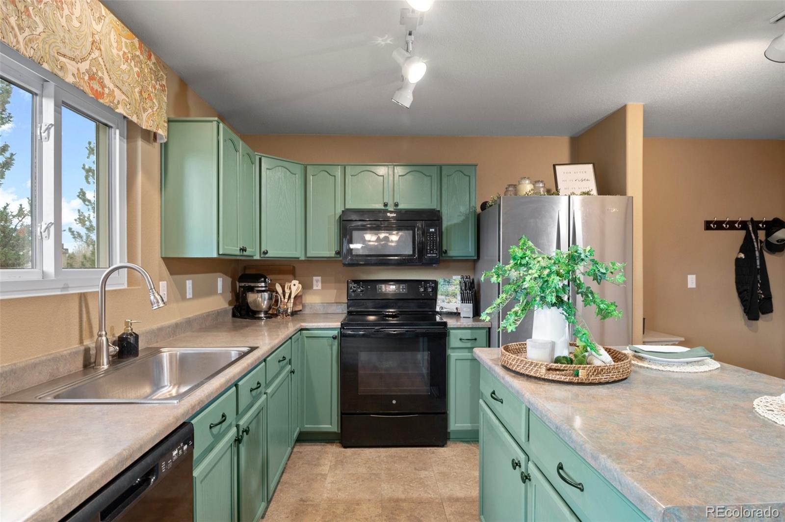 MLS Image #5 for 2085 e 127th place,thornton, Colorado
