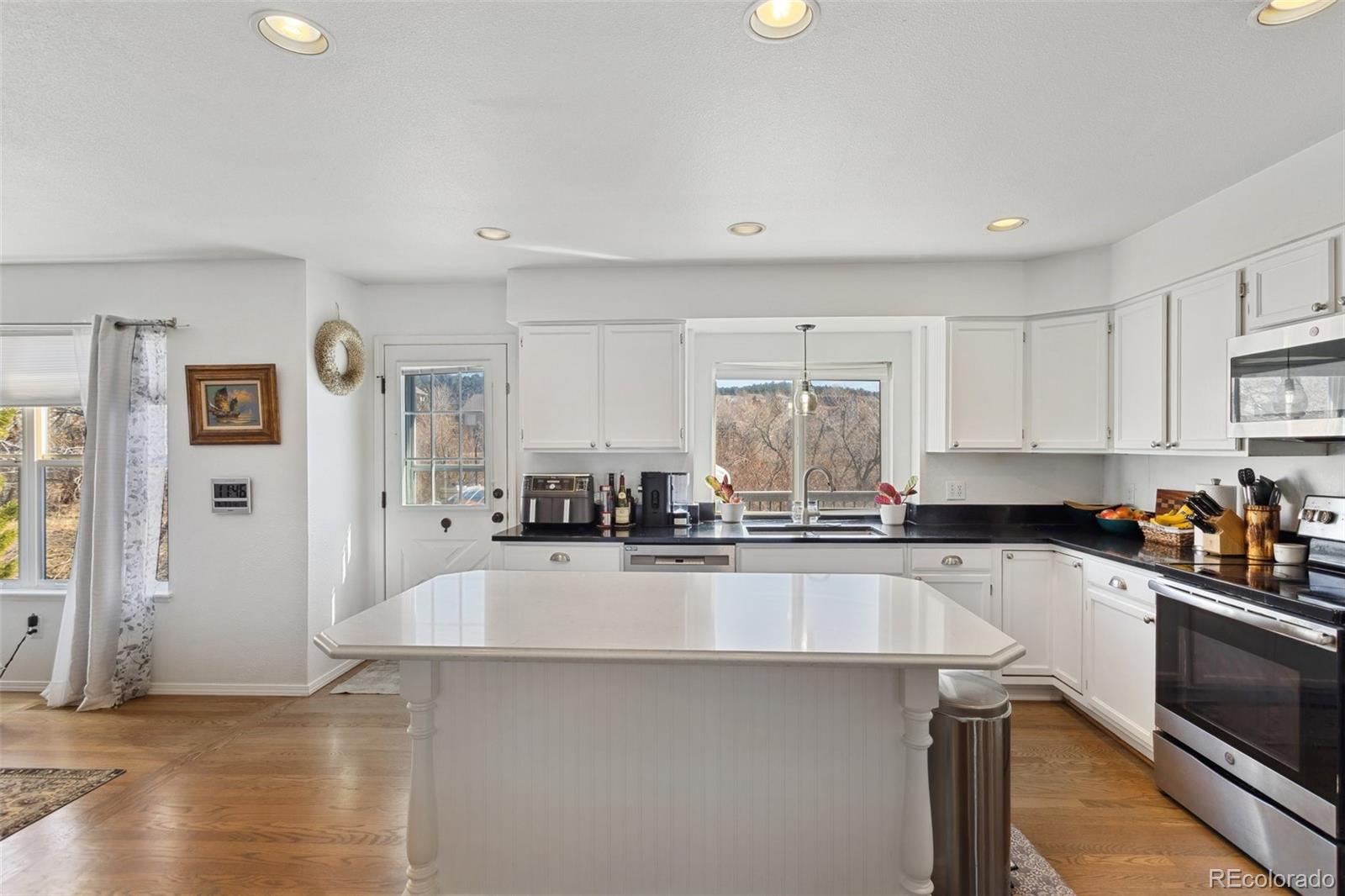MLS Image #9 for 15567  jessie drive,colorado springs, Colorado