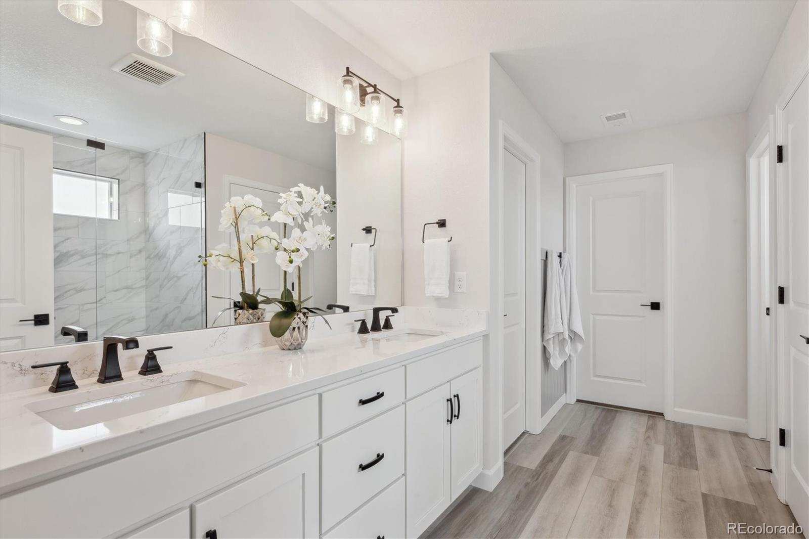 MLS Image #22 for 7295 s waterloo way,aurora, Colorado