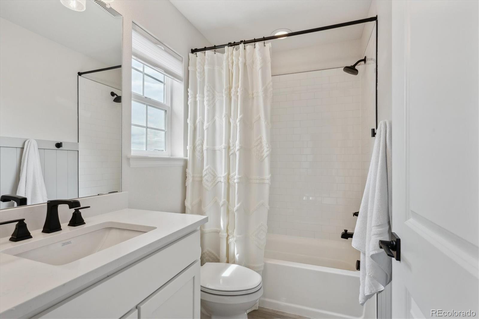 MLS Image #25 for 7295 s waterloo way,aurora, Colorado