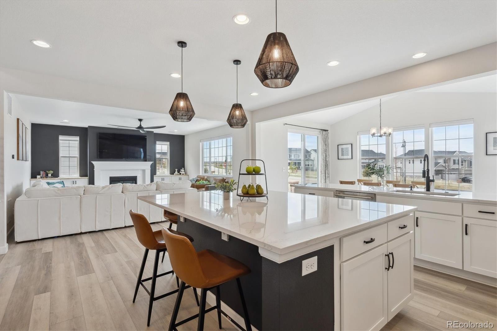 MLS Image #8 for 7295 s waterloo way,aurora, Colorado