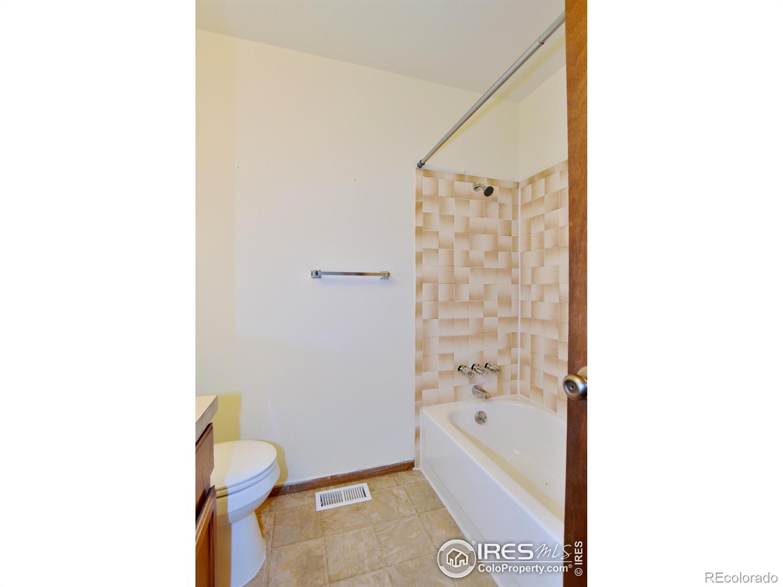 MLS Image #32 for 4124  manhattan avenue,fort collins, Colorado