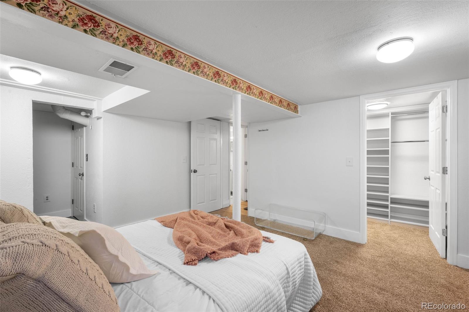 MLS Image #18 for 822  poplar street,denver, Colorado