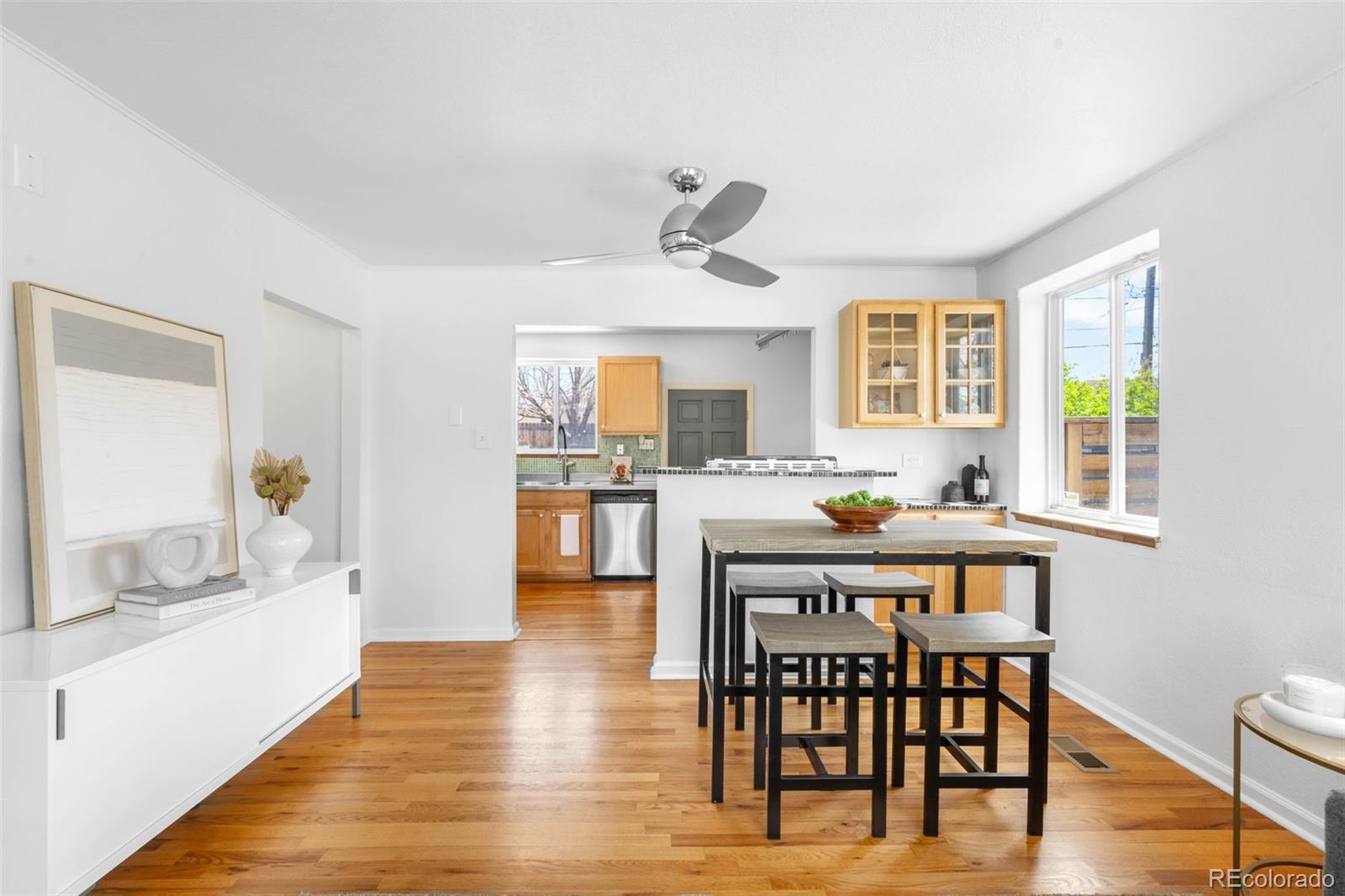 MLS Image #5 for 822  poplar street,denver, Colorado