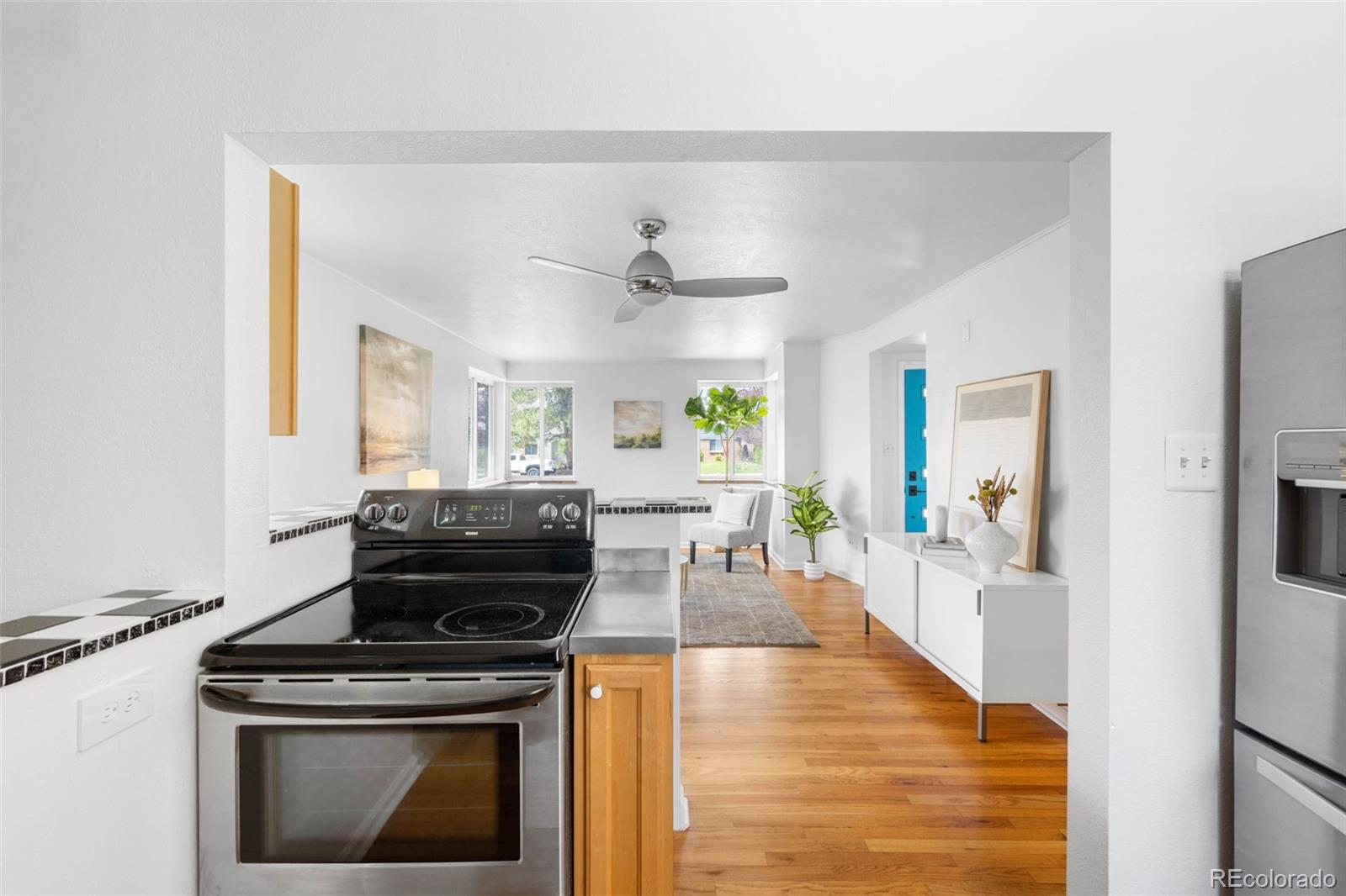 MLS Image #9 for 822  poplar street,denver, Colorado