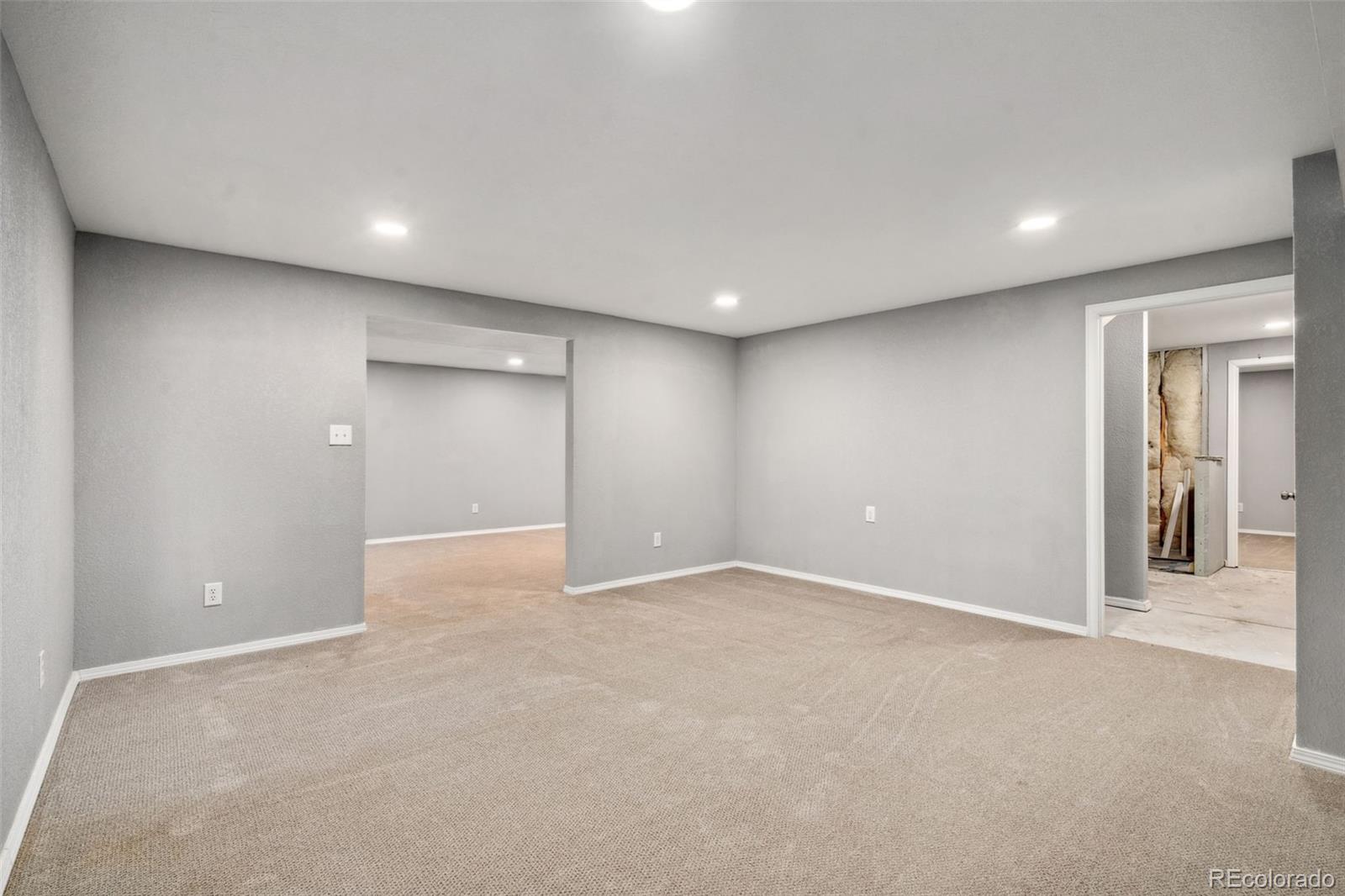 MLS Image #23 for 2035  overland drive,johnstown, Colorado