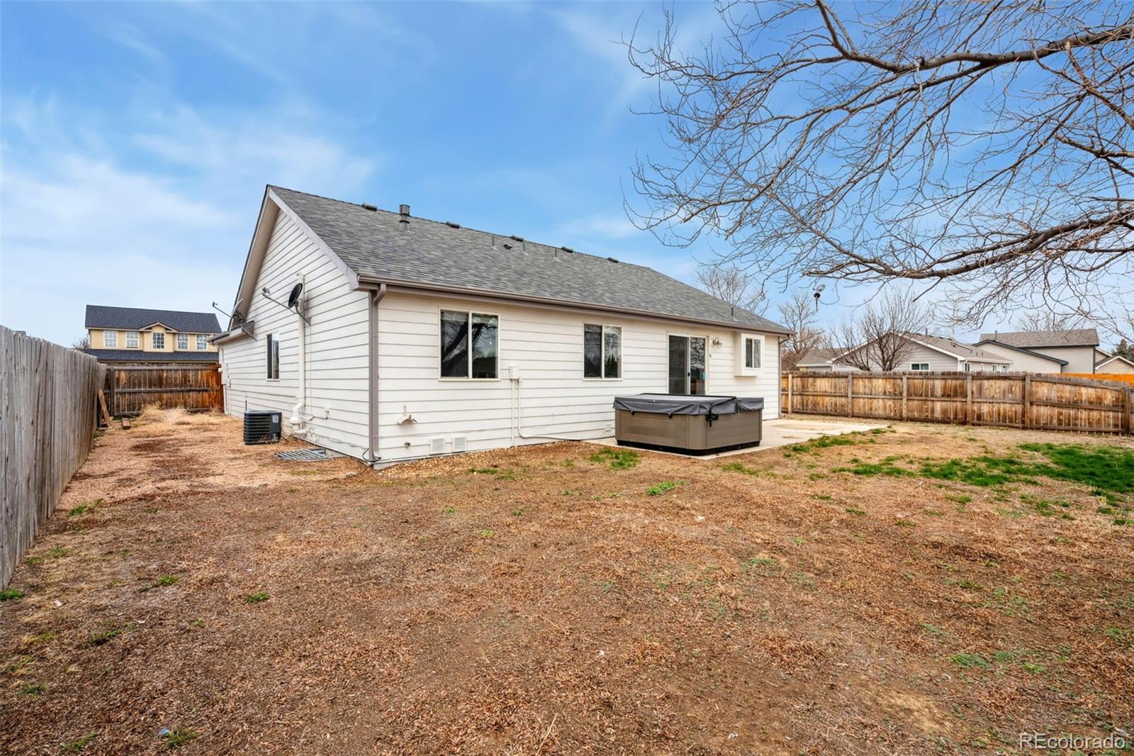 MLS Image #28 for 2035  overland drive,johnstown, Colorado