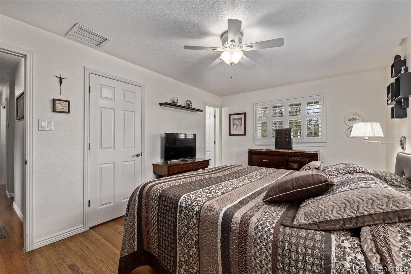 MLS Image #15 for 5080 w geddes circle,littleton, Colorado