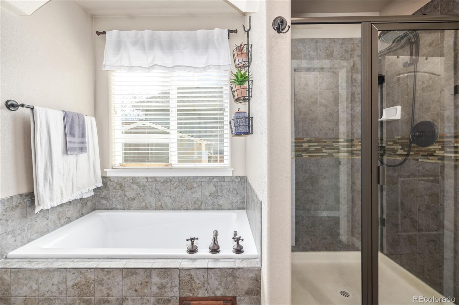 MLS Image #18 for 215  dee road,johnstown, Colorado