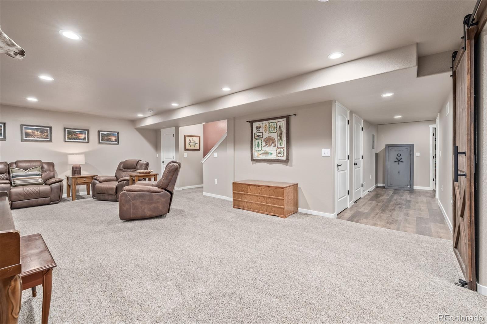 MLS Image #31 for 215  dee road,johnstown, Colorado