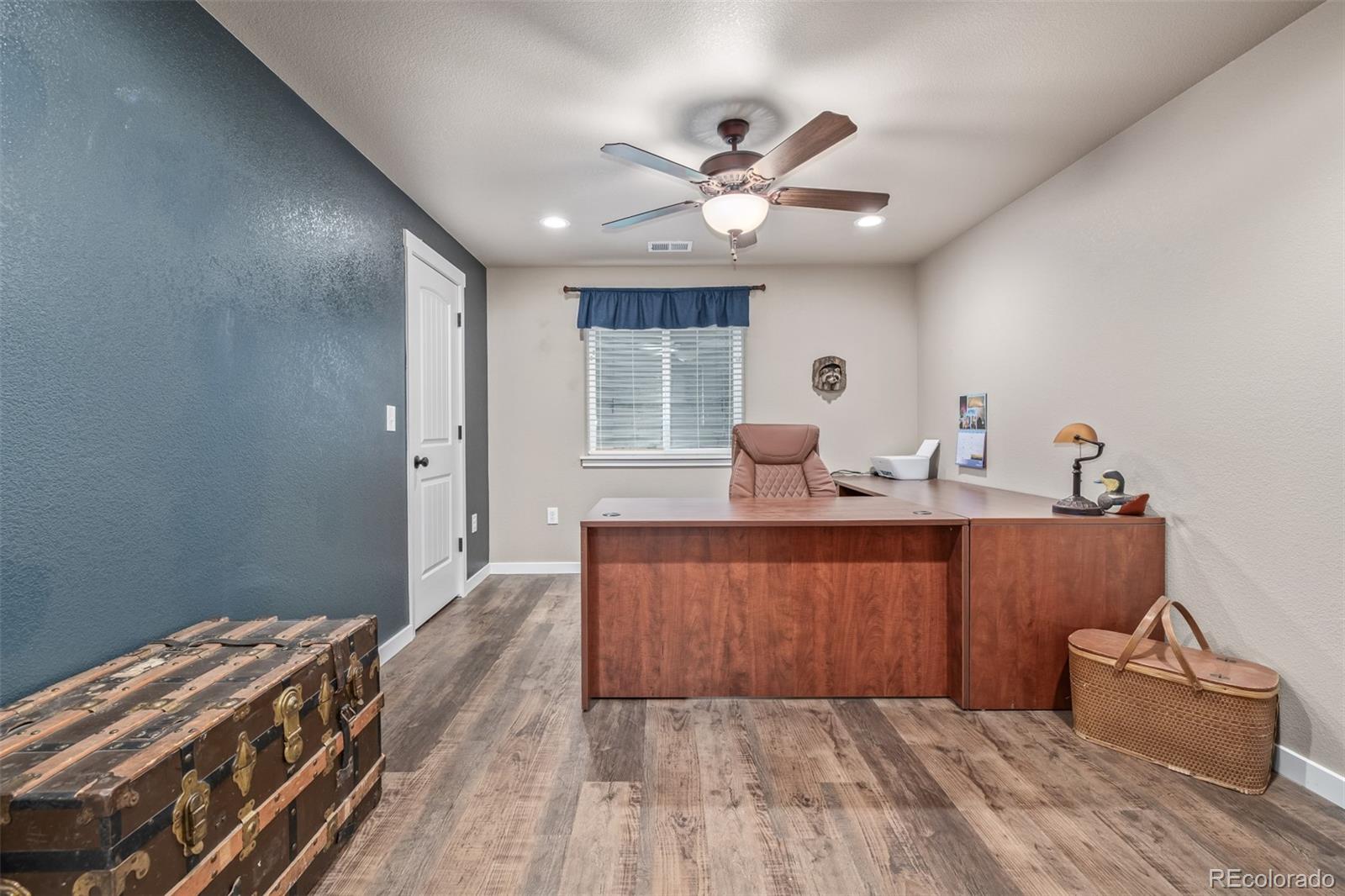MLS Image #32 for 215  dee road,johnstown, Colorado
