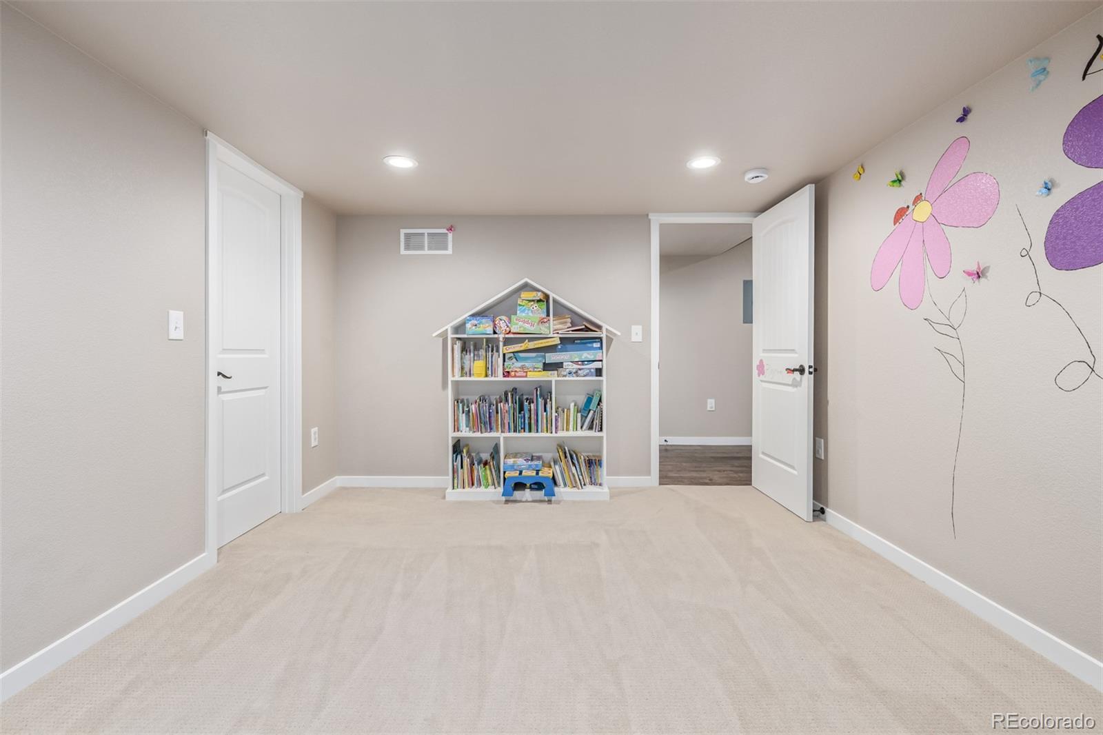 MLS Image #35 for 215  dee road,johnstown, Colorado