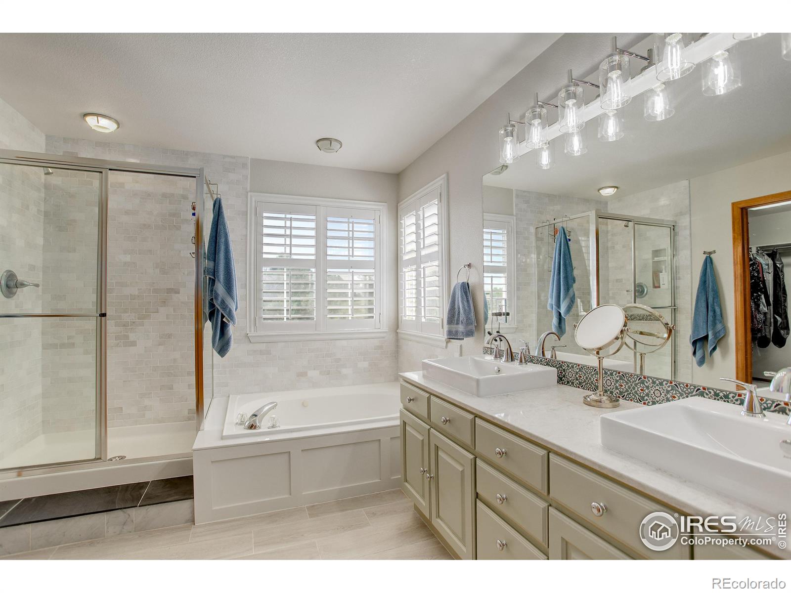 MLS Image #23 for 3050 n torreys peak drive,superior, Colorado