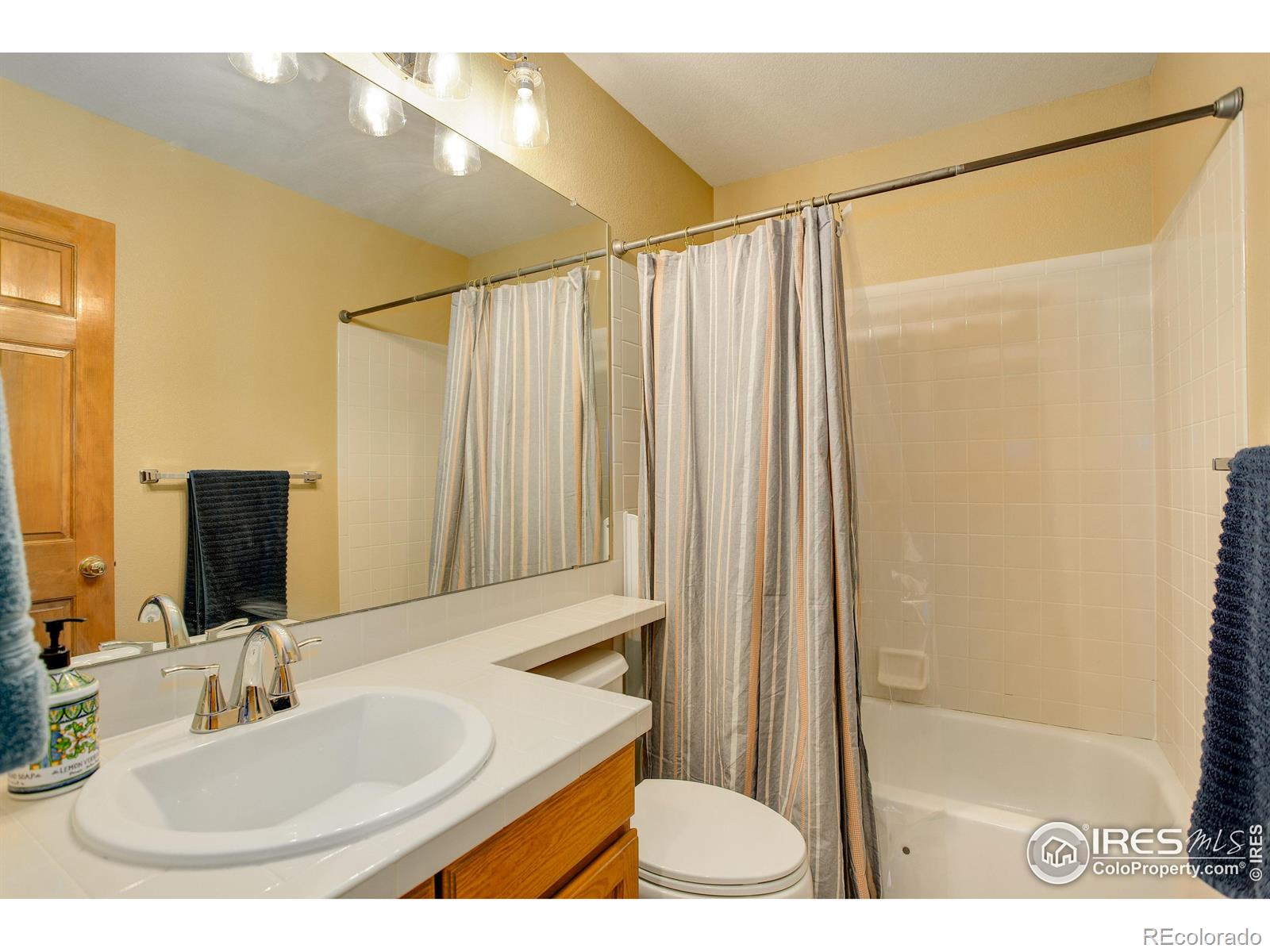 MLS Image #28 for 3050 n torreys peak drive,superior, Colorado