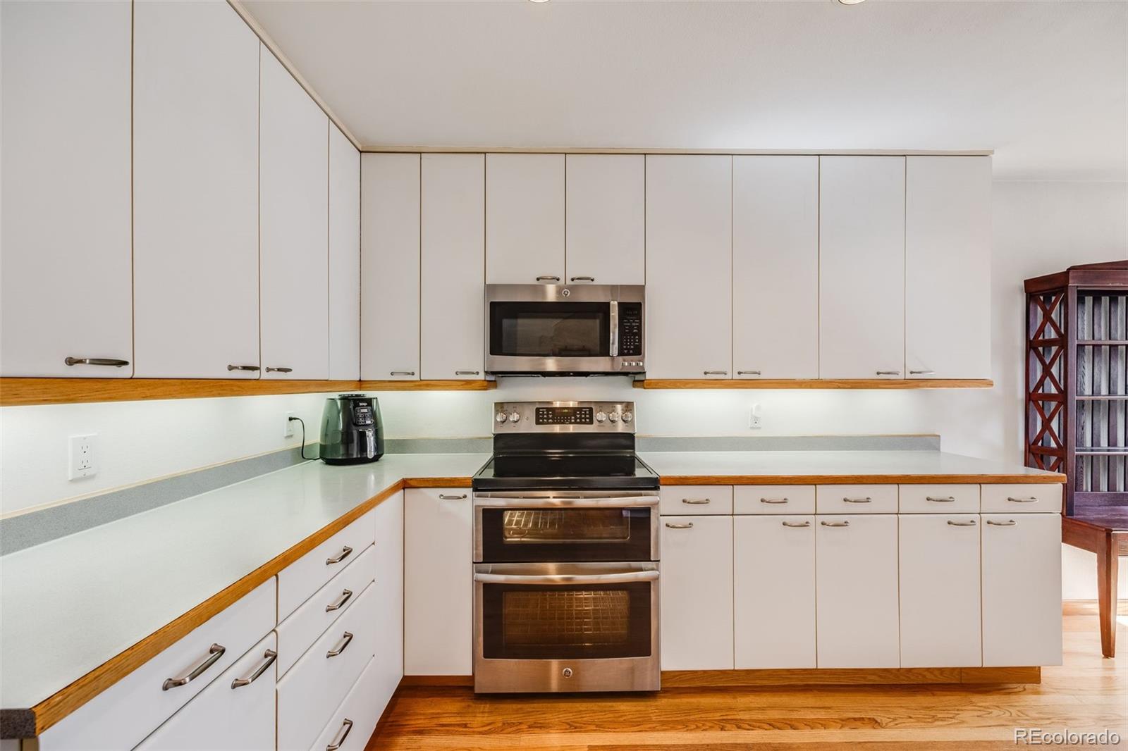 MLS Image #11 for 1579 w briarwood avenue,littleton, Colorado