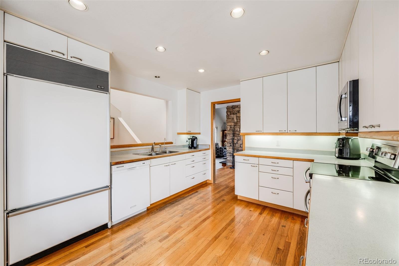 MLS Image #13 for 1579 w briarwood avenue,littleton, Colorado