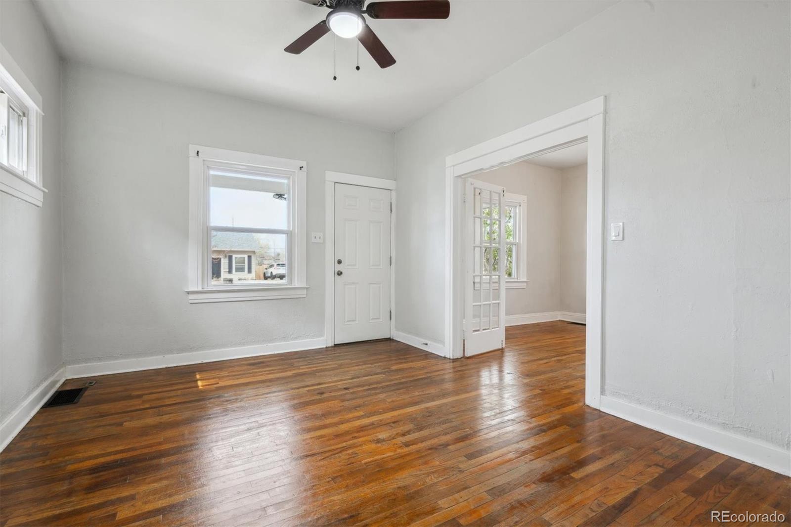MLS Image #5 for 4046 s bannock street,englewood, Colorado