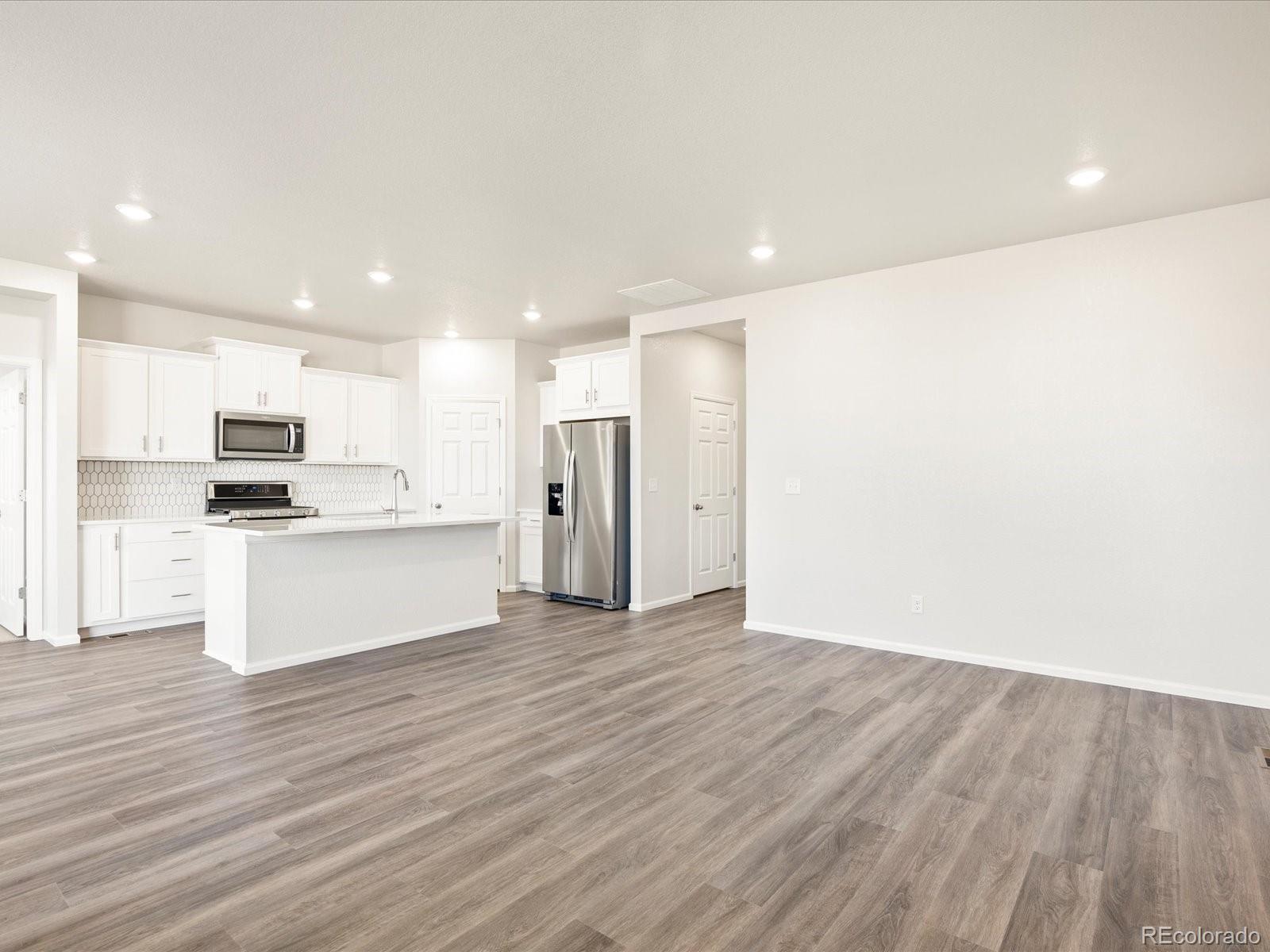 MLS Image #8 for 17417 e 89th way,commerce city, Colorado