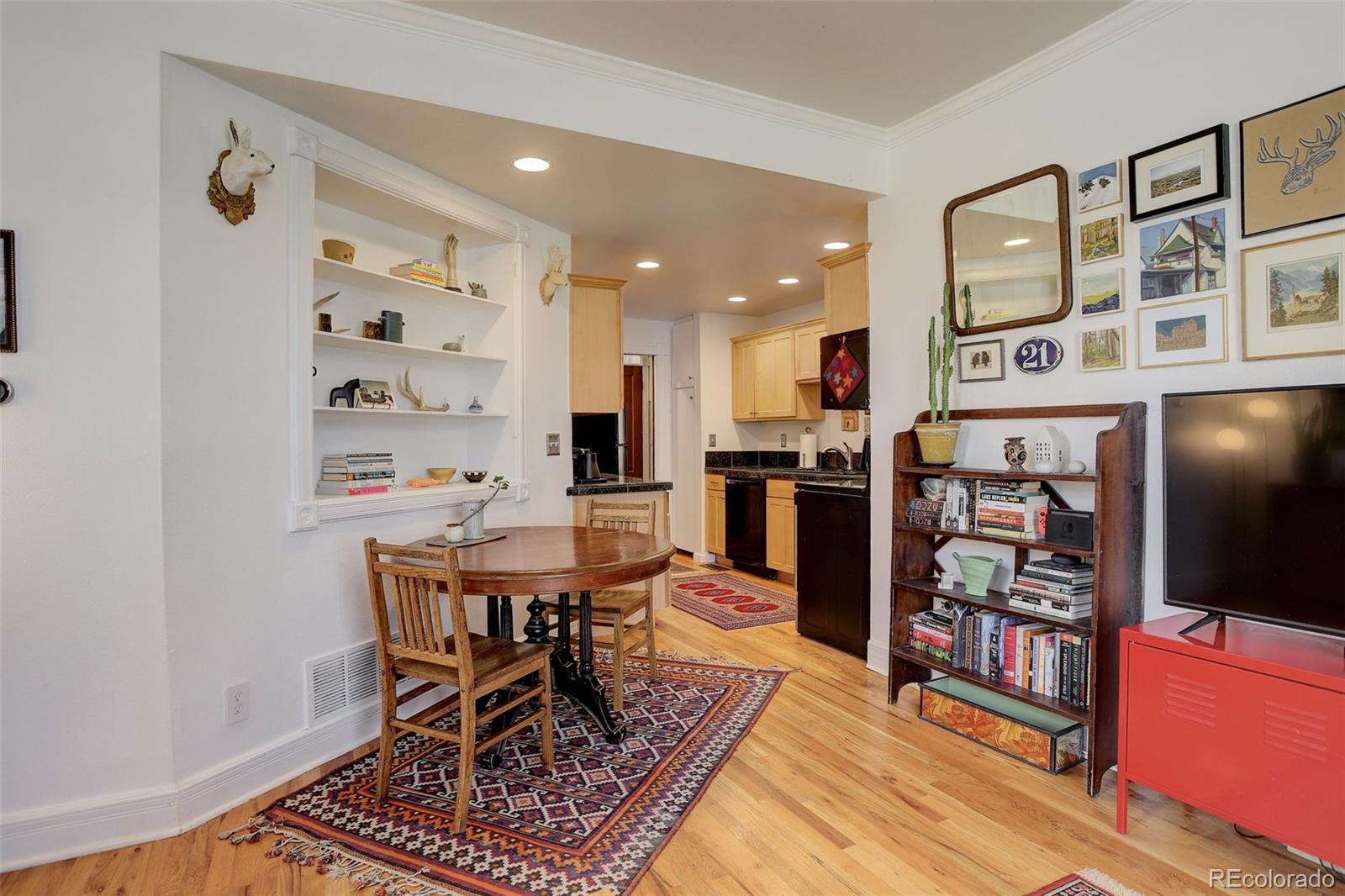 MLS Image #7 for 124 e colorado avenue,denver, Colorado