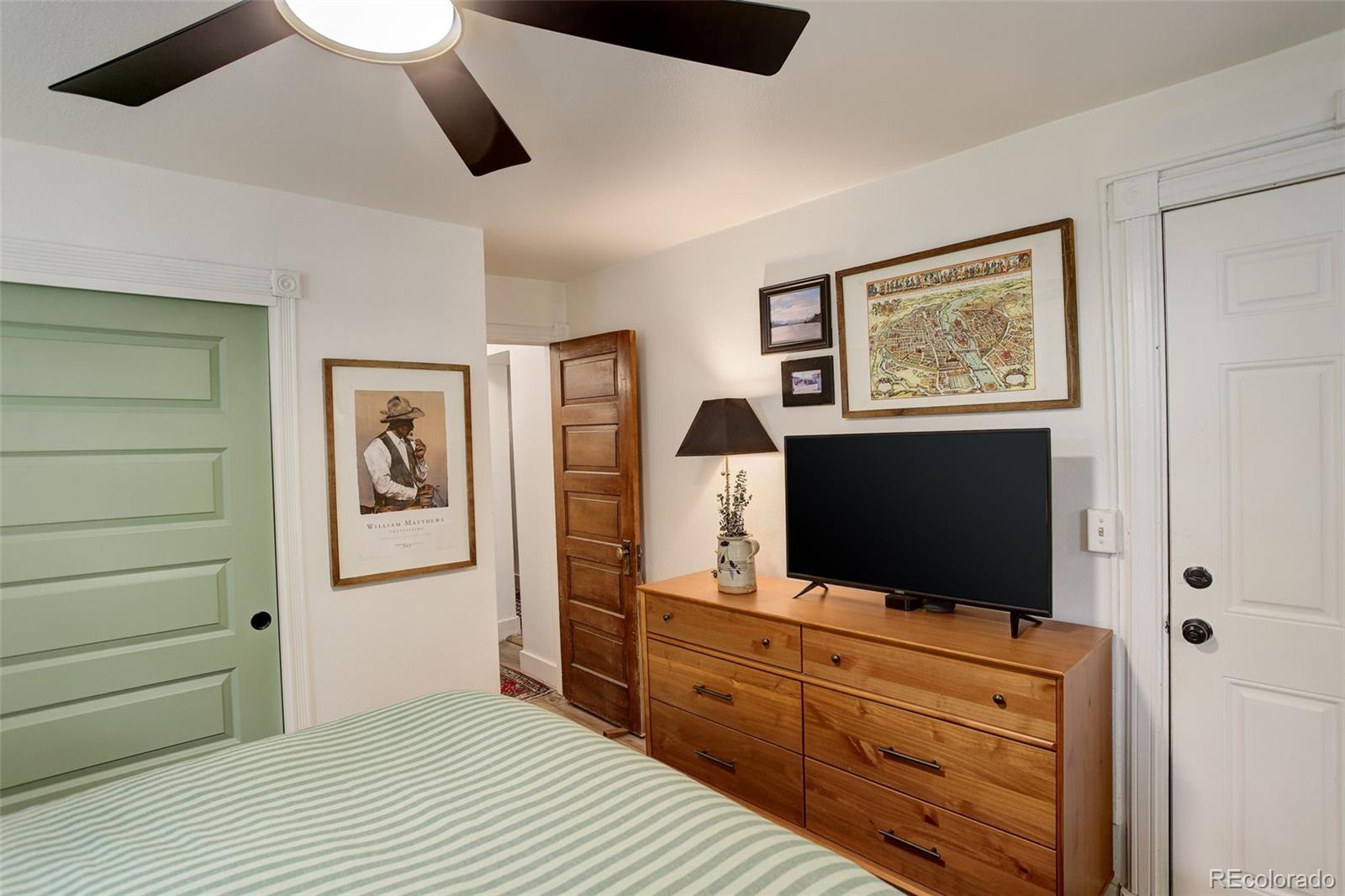 MLS Image #9 for 124 e colorado avenue,denver, Colorado